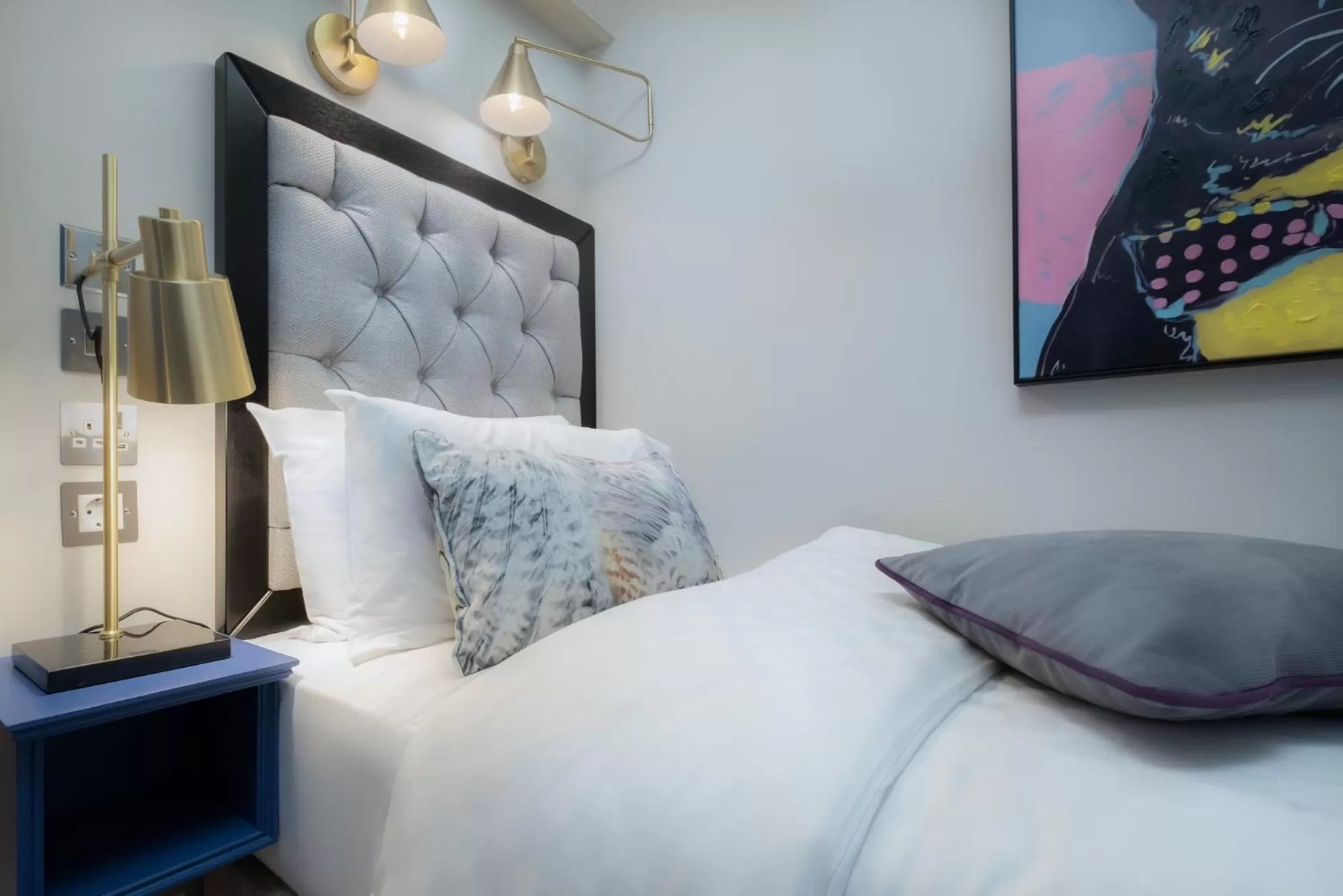 Bed in Roxford Lodge Hotel