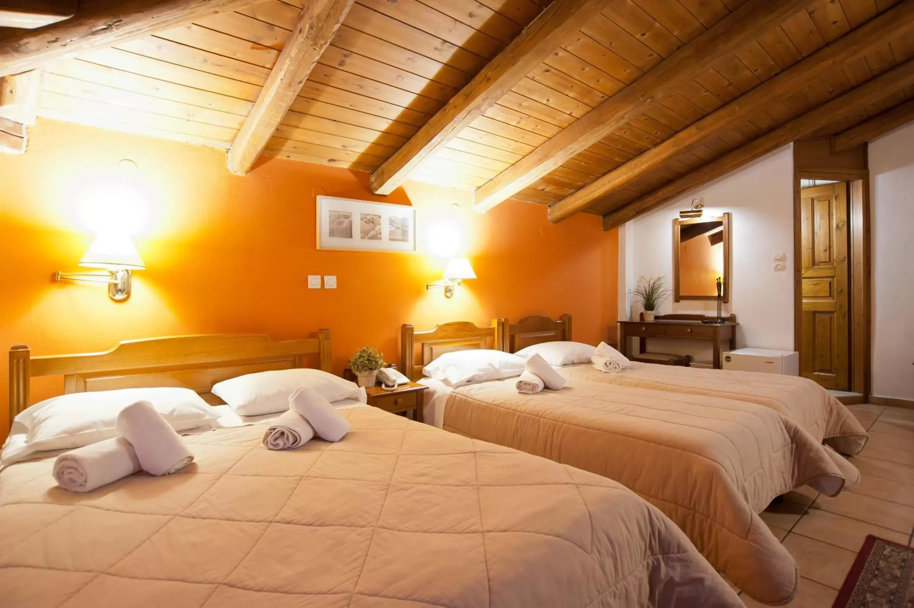 Family Room 4 Adults in Pan Hotel Family Room 4 Adults in Pan Hotel