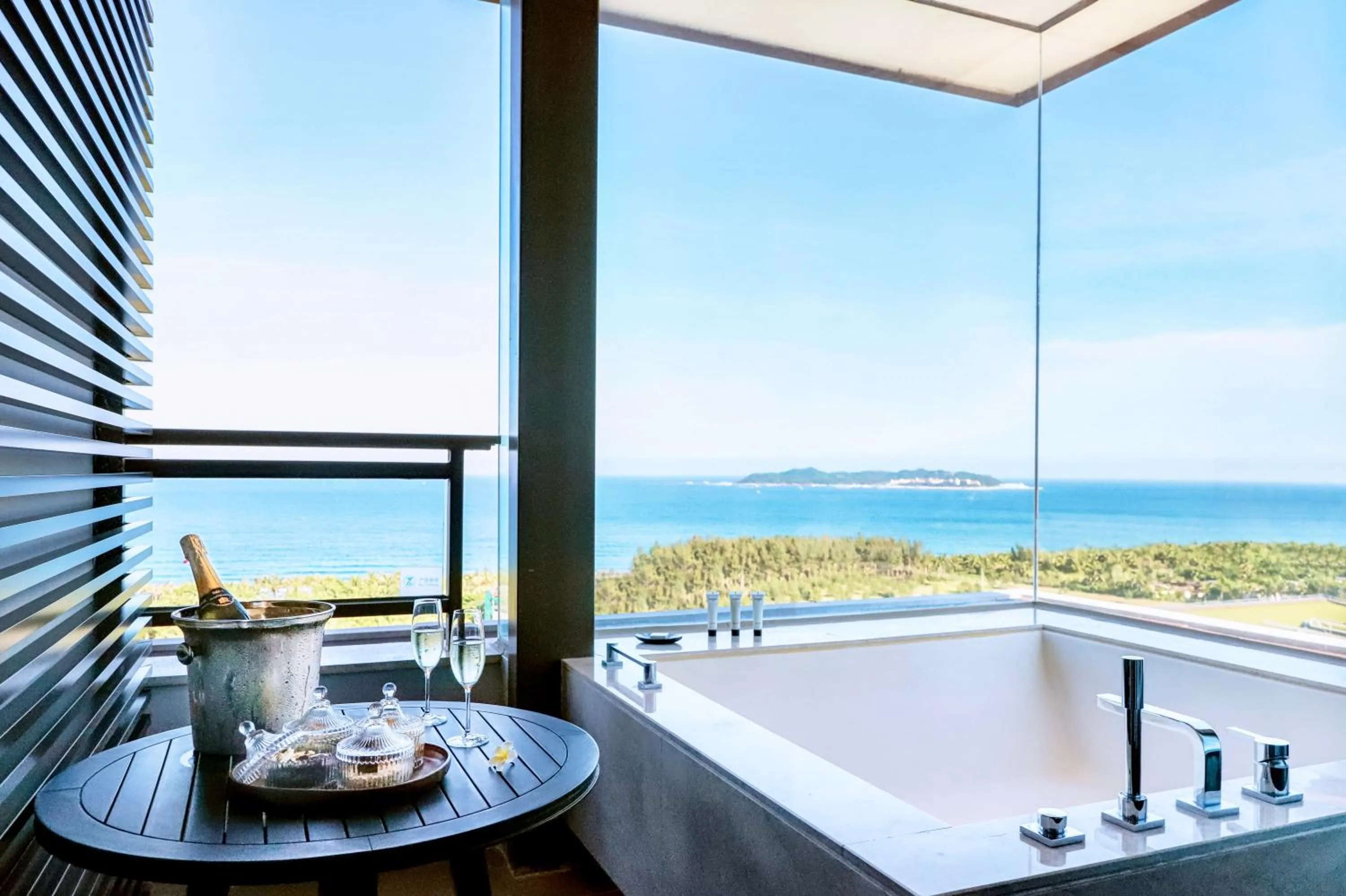 Bathroom in Grand Hyatt Sanya Haitang Bay Resort and Spa