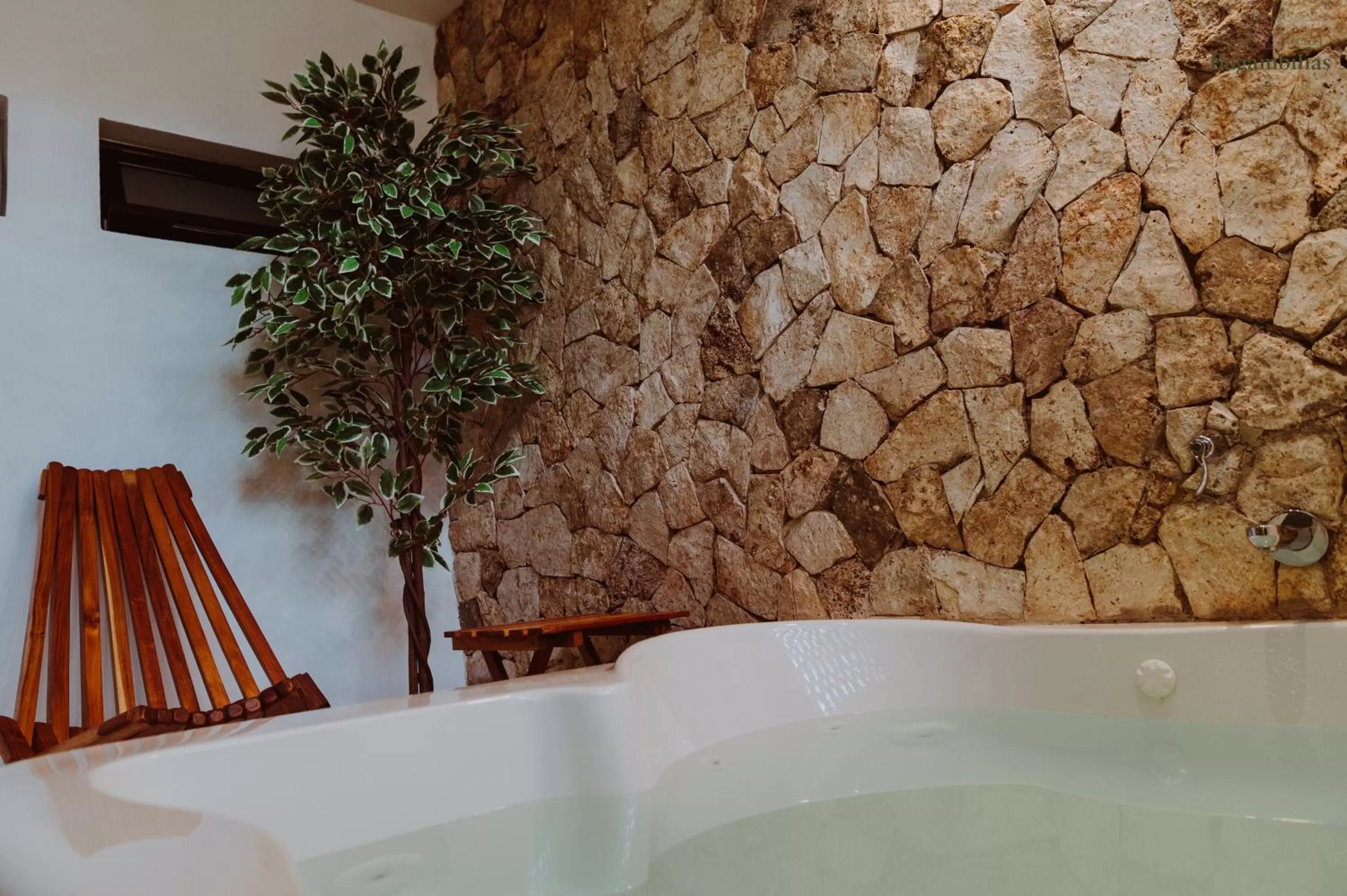 Bathroom in Hotel Boutique Bugambilias