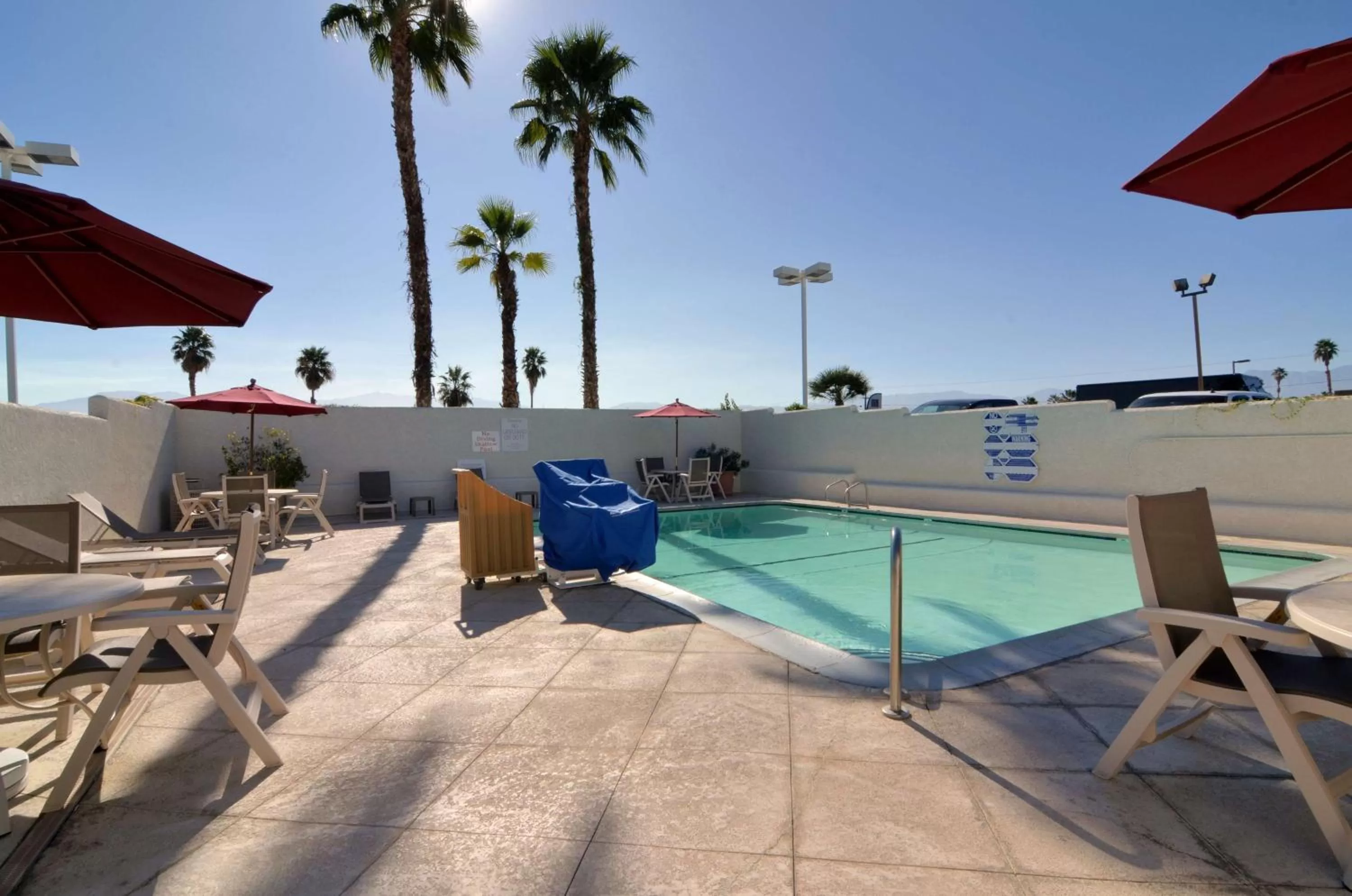 Day in Motel 6-Palm Desert, CA - Palm Springs Area