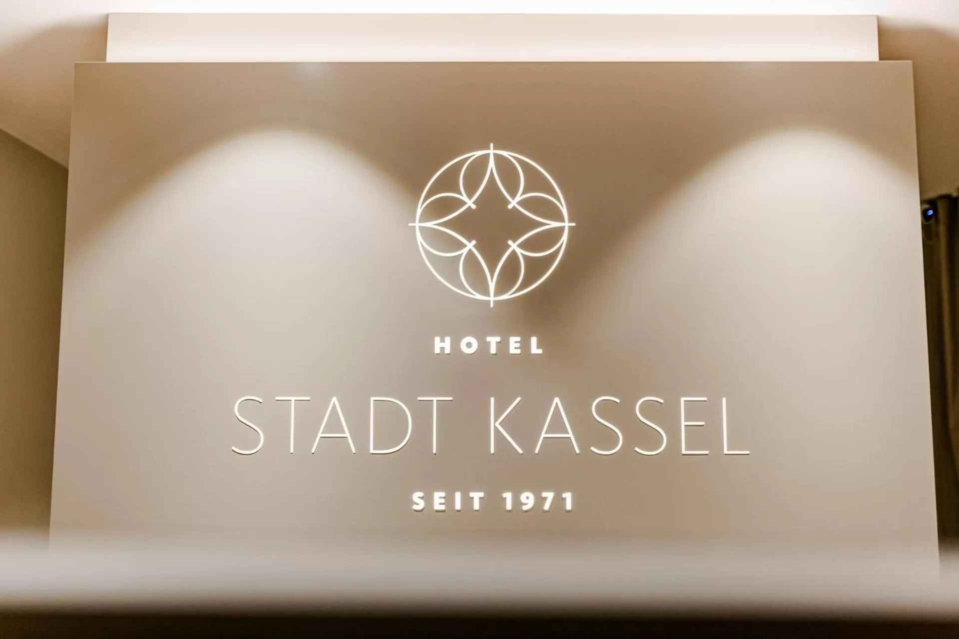 Property building, Property Logo/Sign in Hotel Stadt Kassel