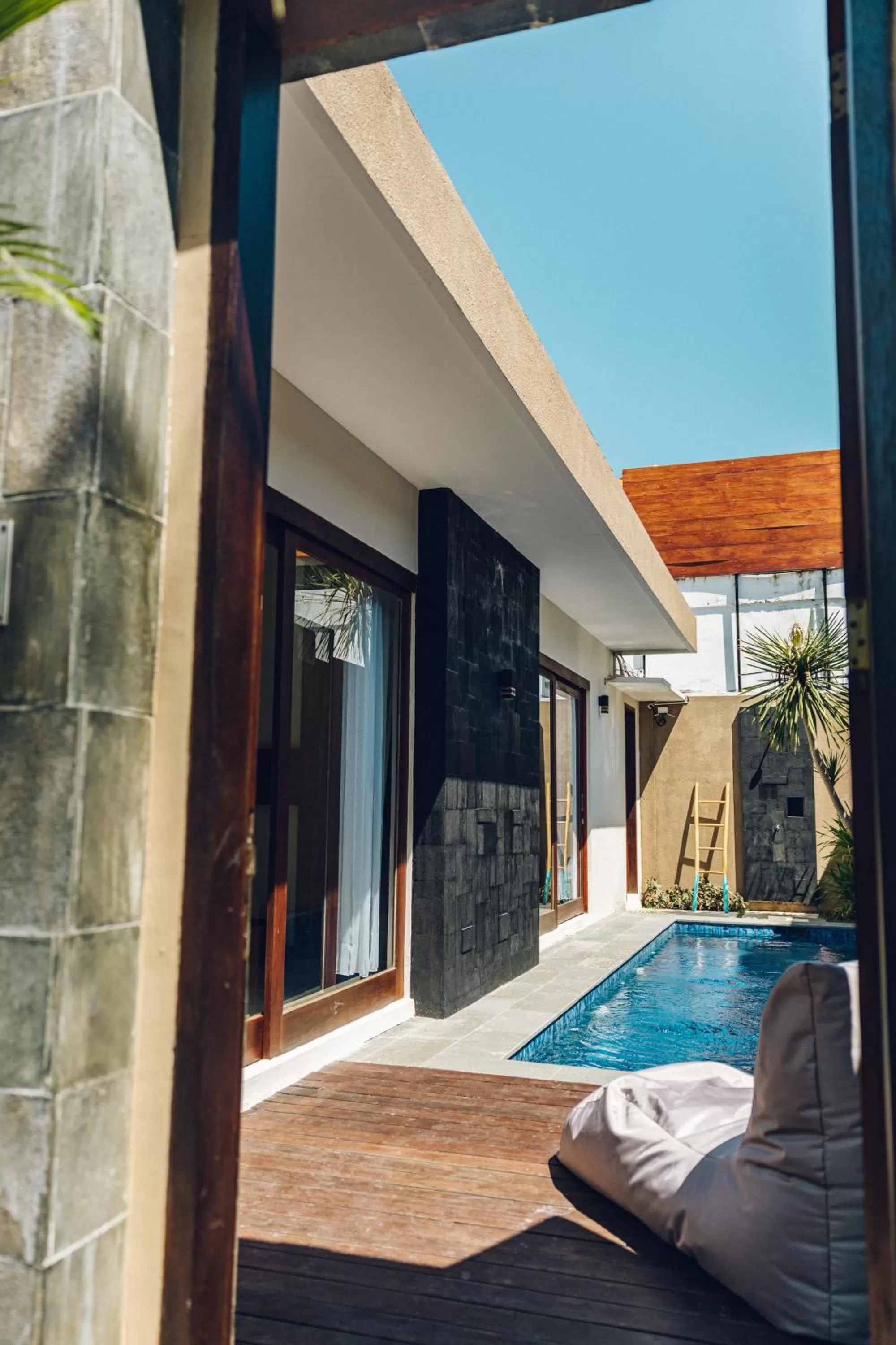 Swimming pool in Taj Maza Sunset Villas