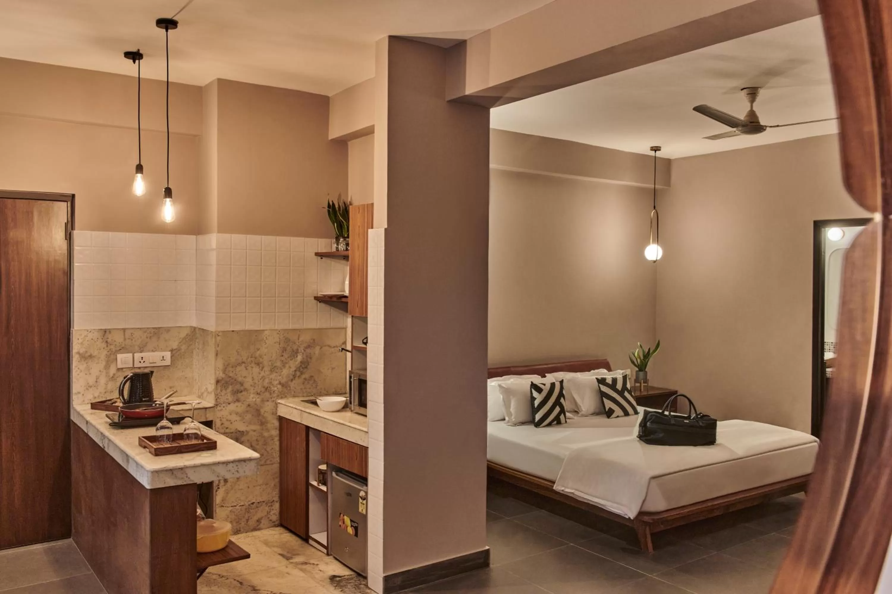 Bedroom, Bed in Minimalist Poshtel & Suites