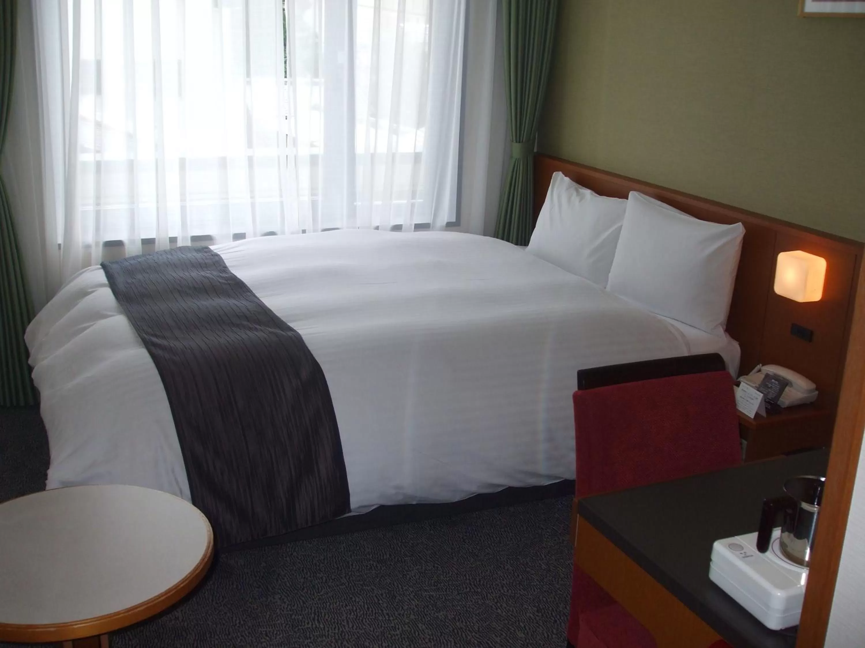 Photo of the whole room, Bed in Kyoto Garden Palace