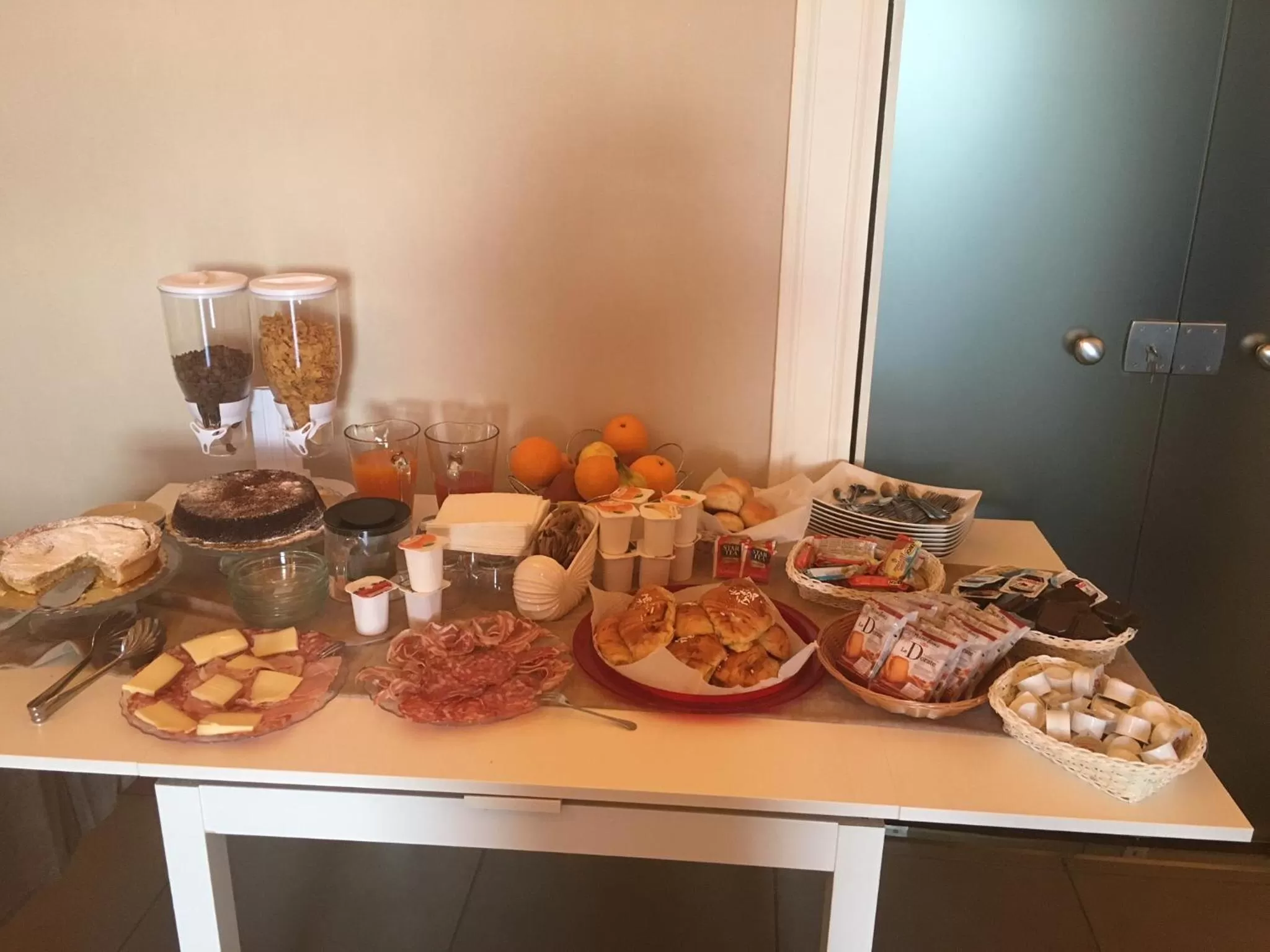 Food and drinks in B&B Chez Moi