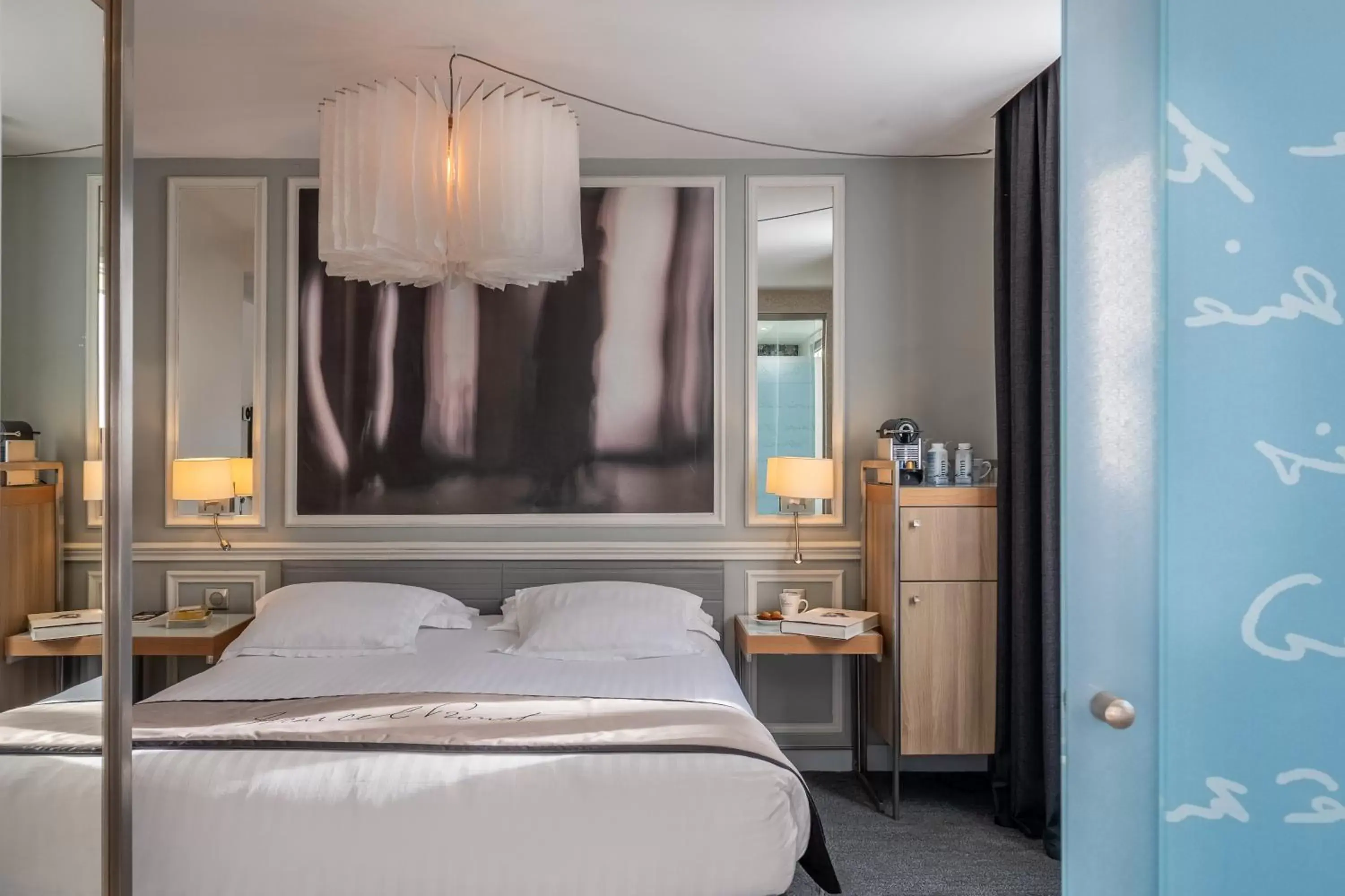 Executive Double Room in Hotel Litteraire Le Swann, BW Premier Collection Executive Double Room in Hotel Litteraire Le Swann, BW Premier Collection