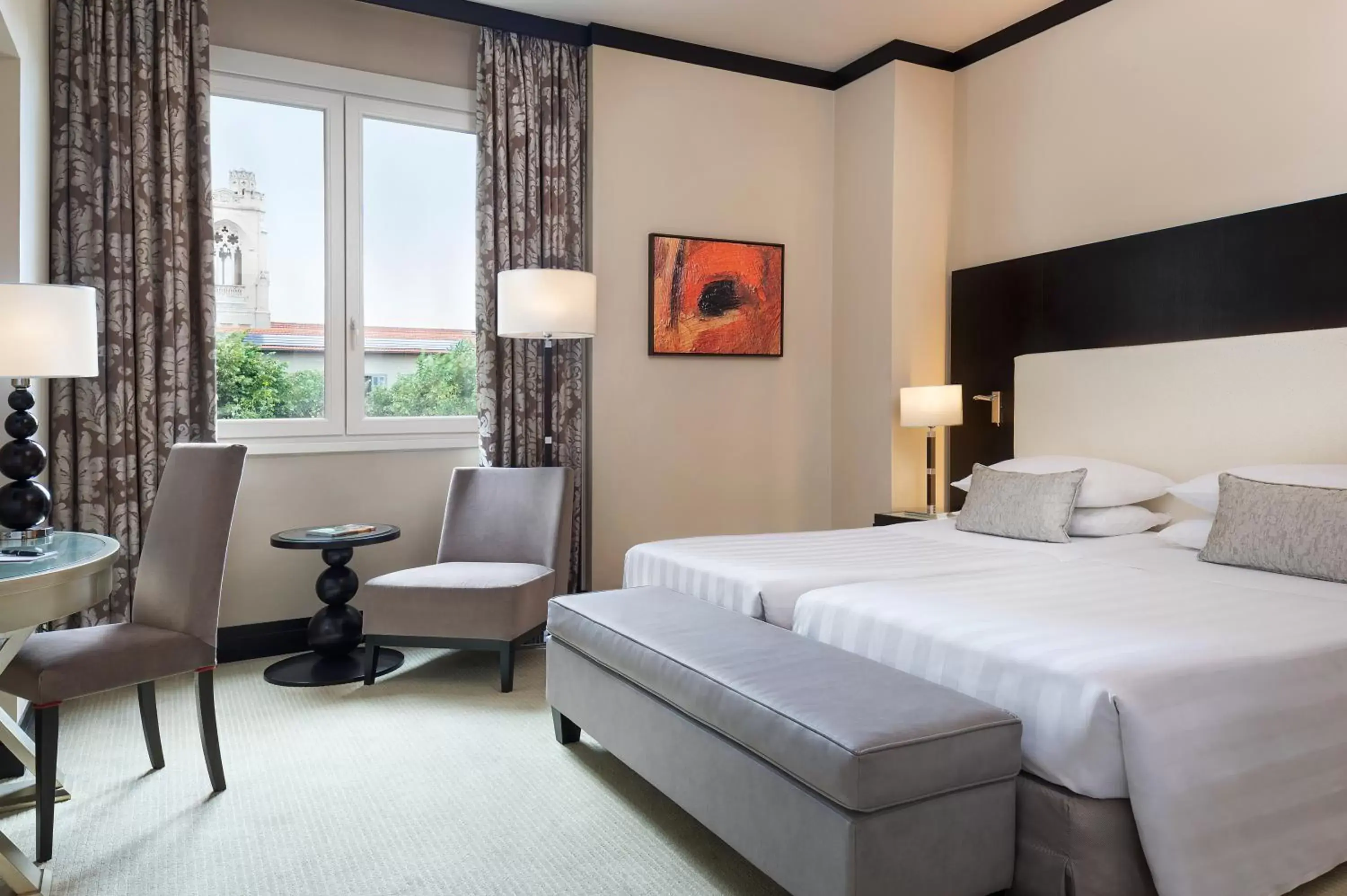 Sina Villa Medici, Autograph Collection Sina Villa Medici, Autograph Collection