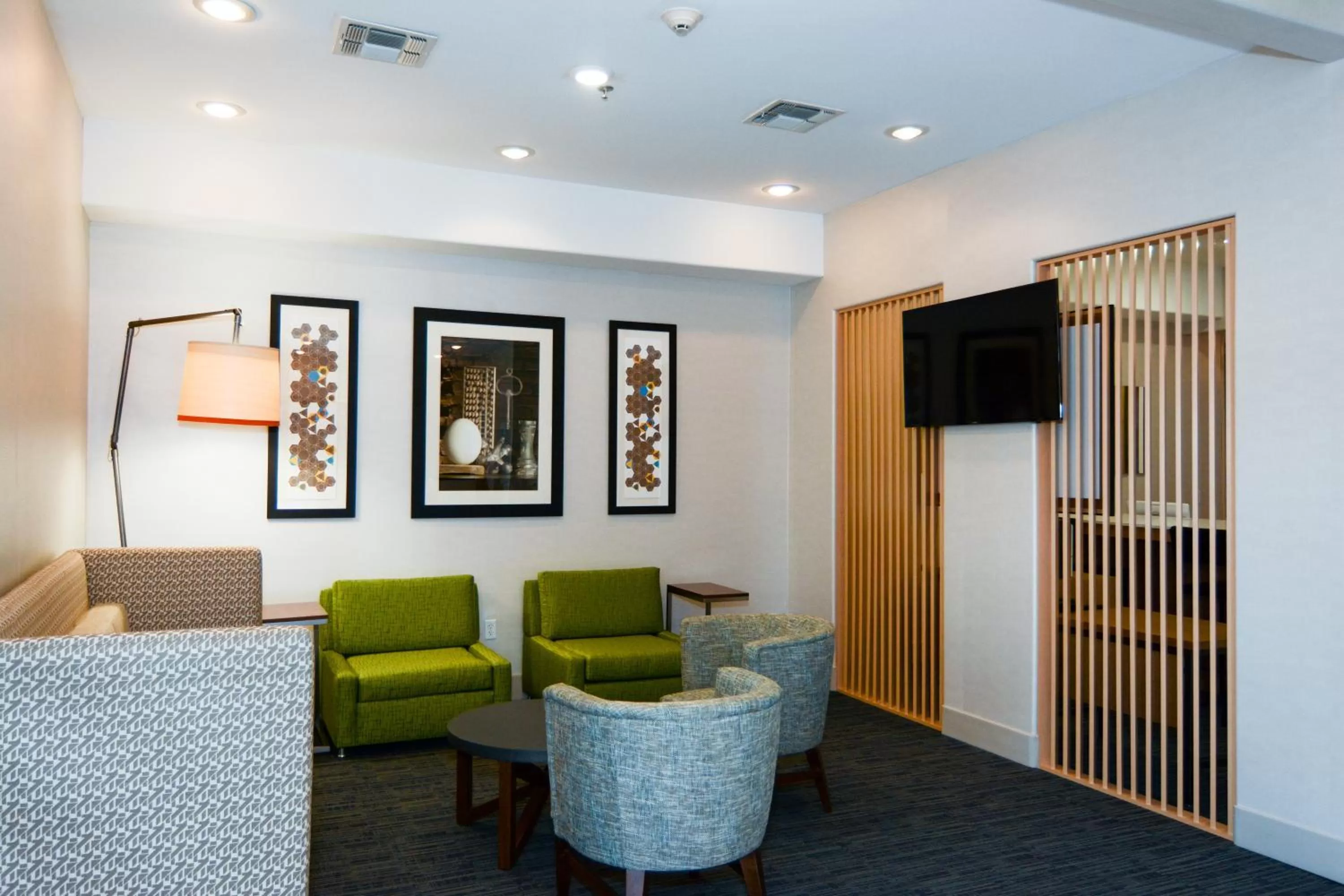Property building in Holiday Inn Express Hotel & Suites New Boston by IHG