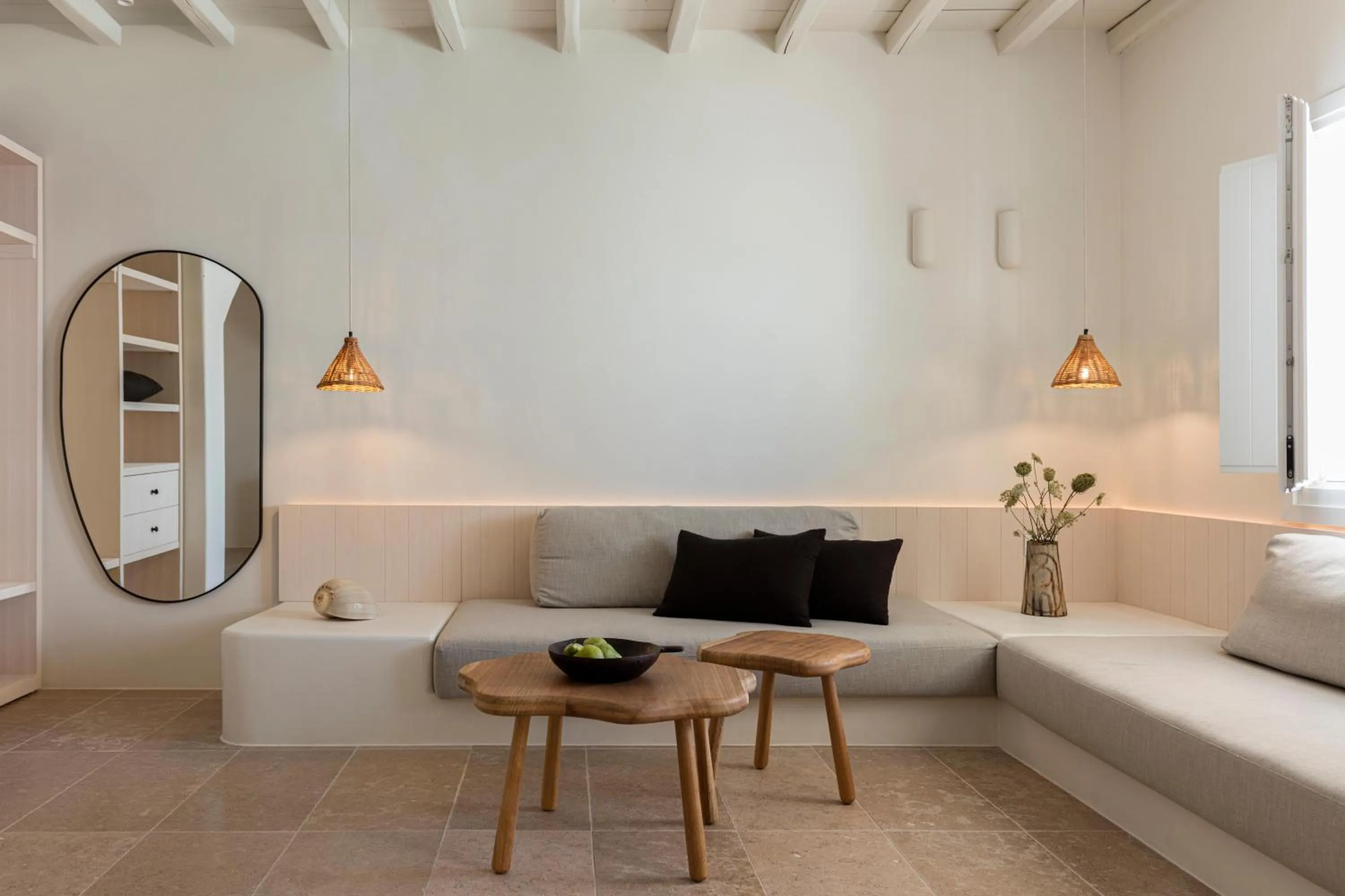 Photo of the whole room, Bed in Porto Mykonos