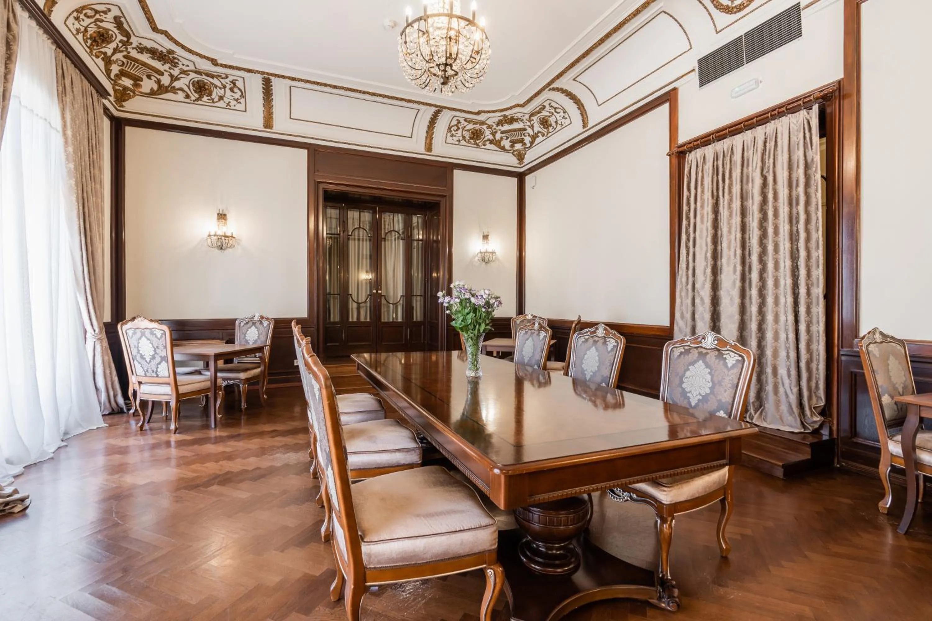 Lounge or bar in Hotel Bellevue - by Liburnia Hotels & Villas