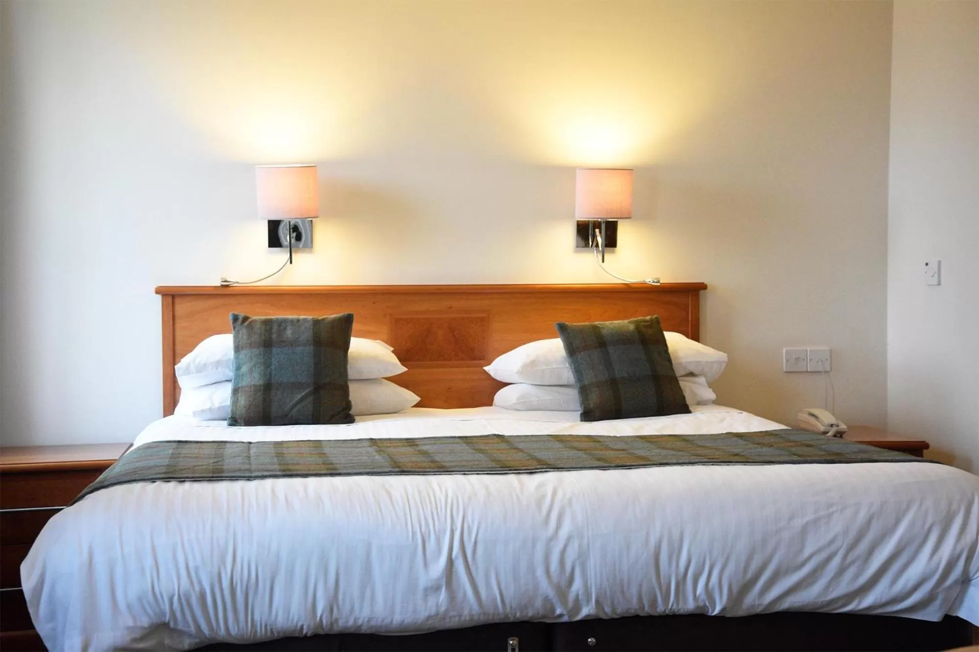 Bed in The Royal Hotel