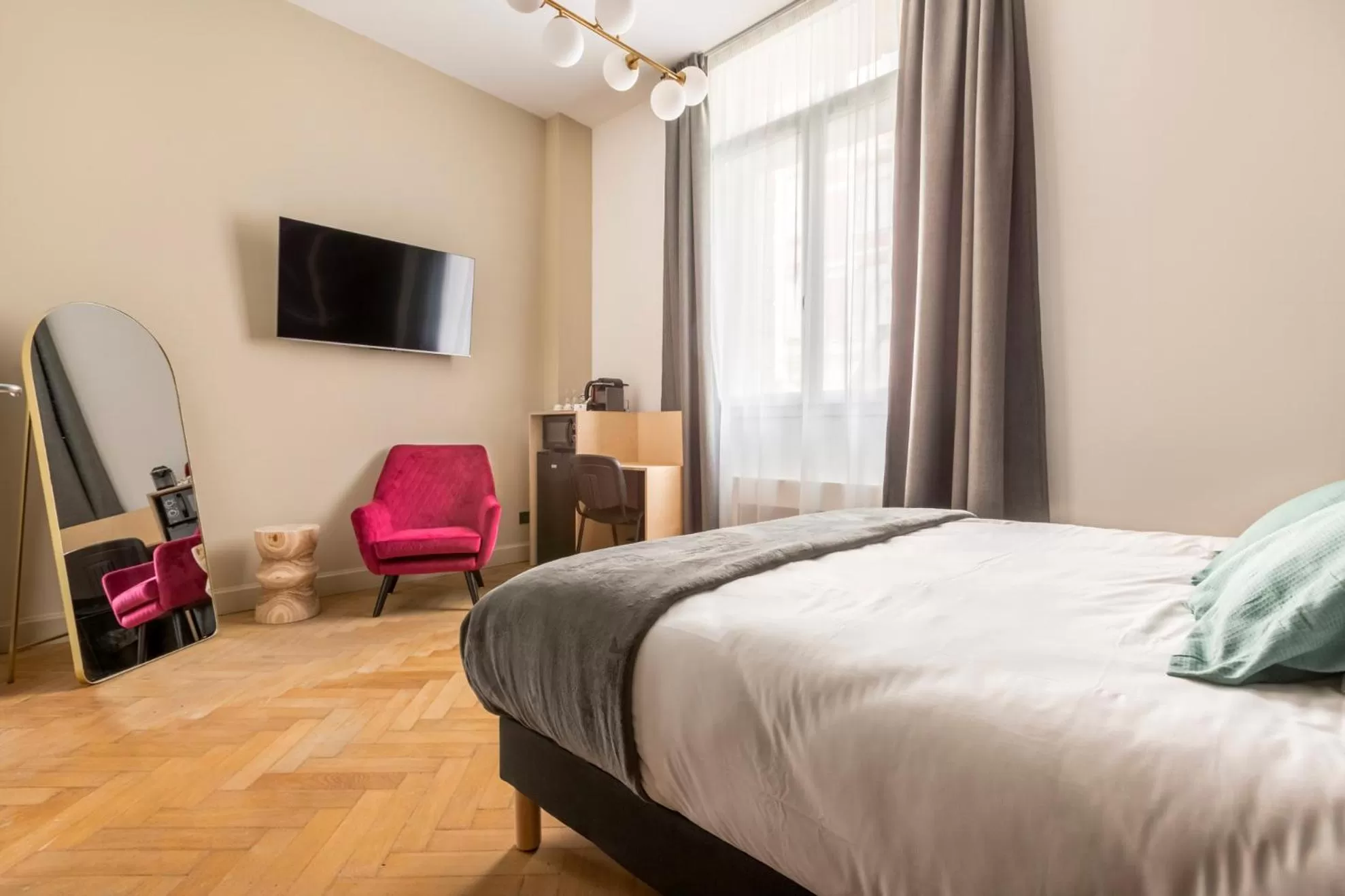 Bedroom, Bed in Au Chat Qui Dort Lille - Villa Gounod