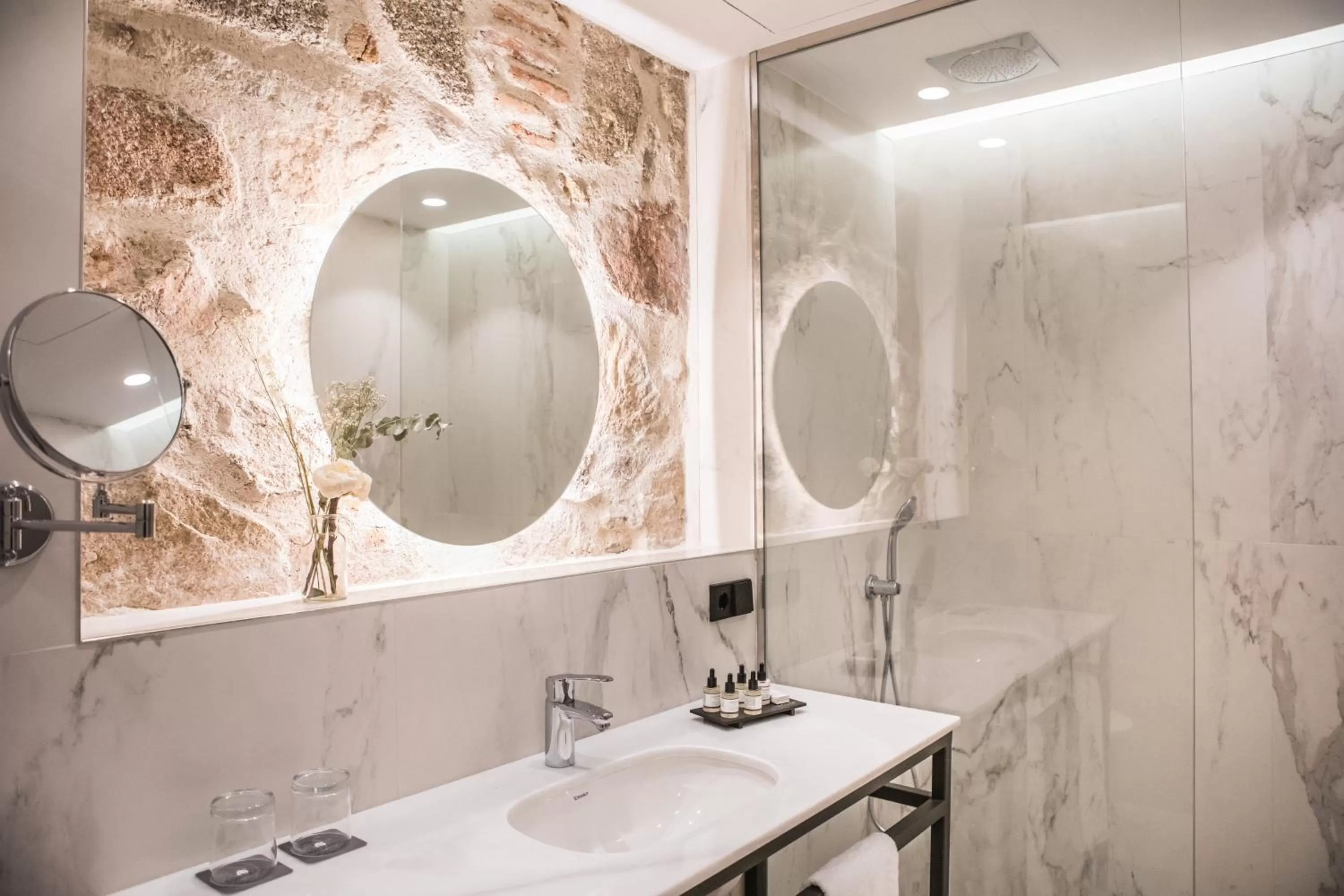 Bathroom in Sofraga Palacio