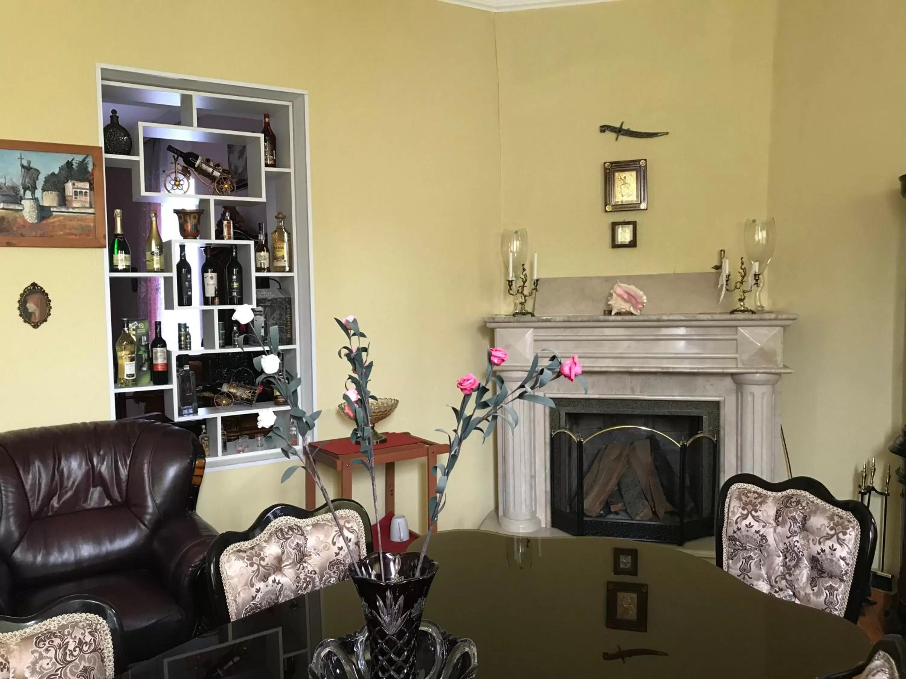 Living room in Nika's Guest House