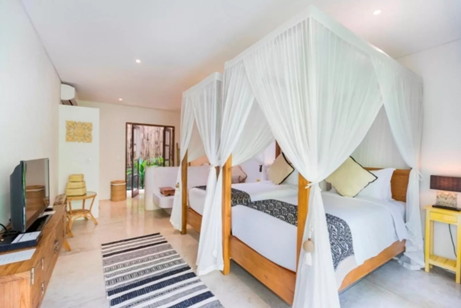 Bed in Calma Ubud Suite & Villas - Rice Fields View, Infinity Pool !