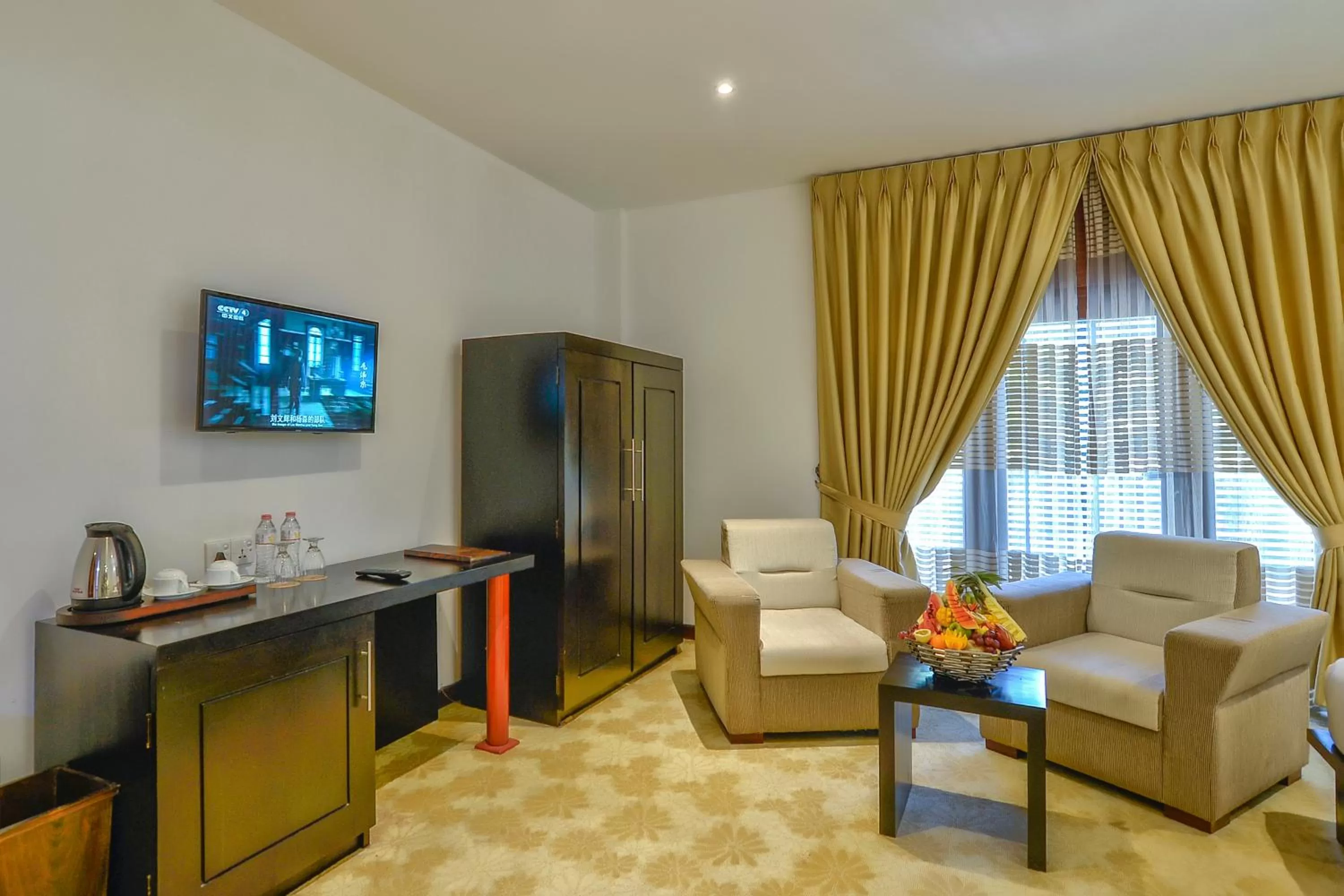 Library in Royal Kandyan Hotel