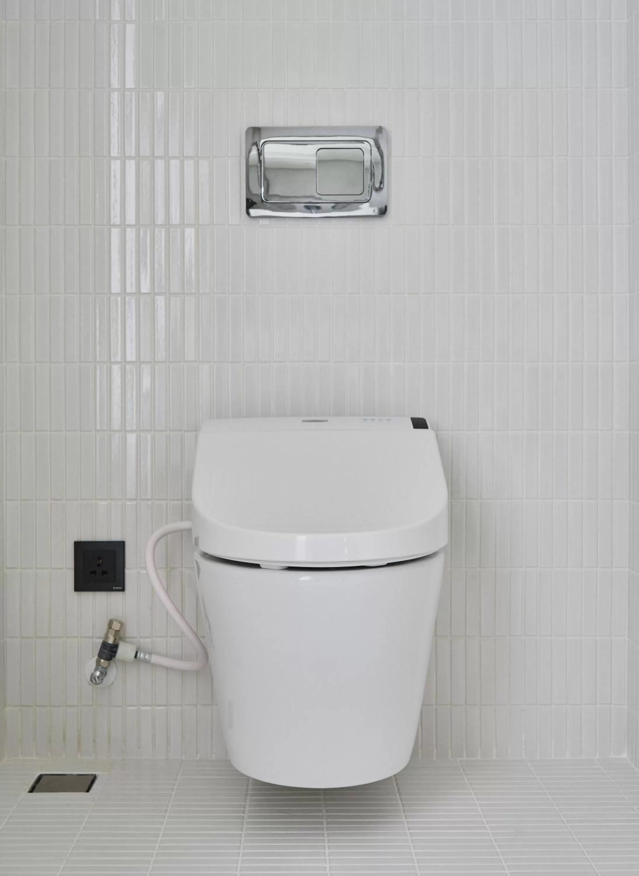 Essential King Room with Balcony in Kimpton Da An Taipei- an IHG Hotel