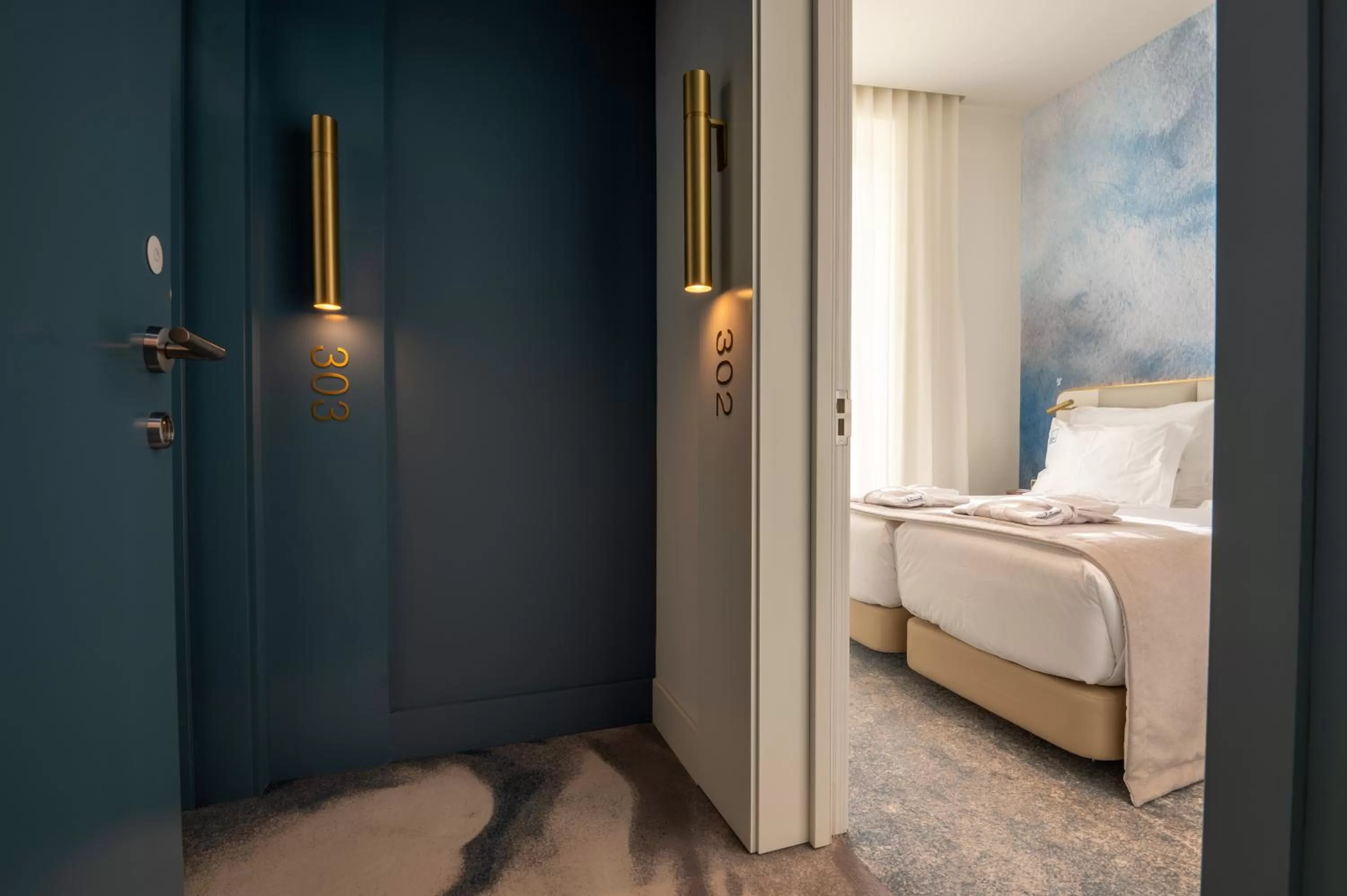 Bedroom, Bed in Blue Liberdade Hotel