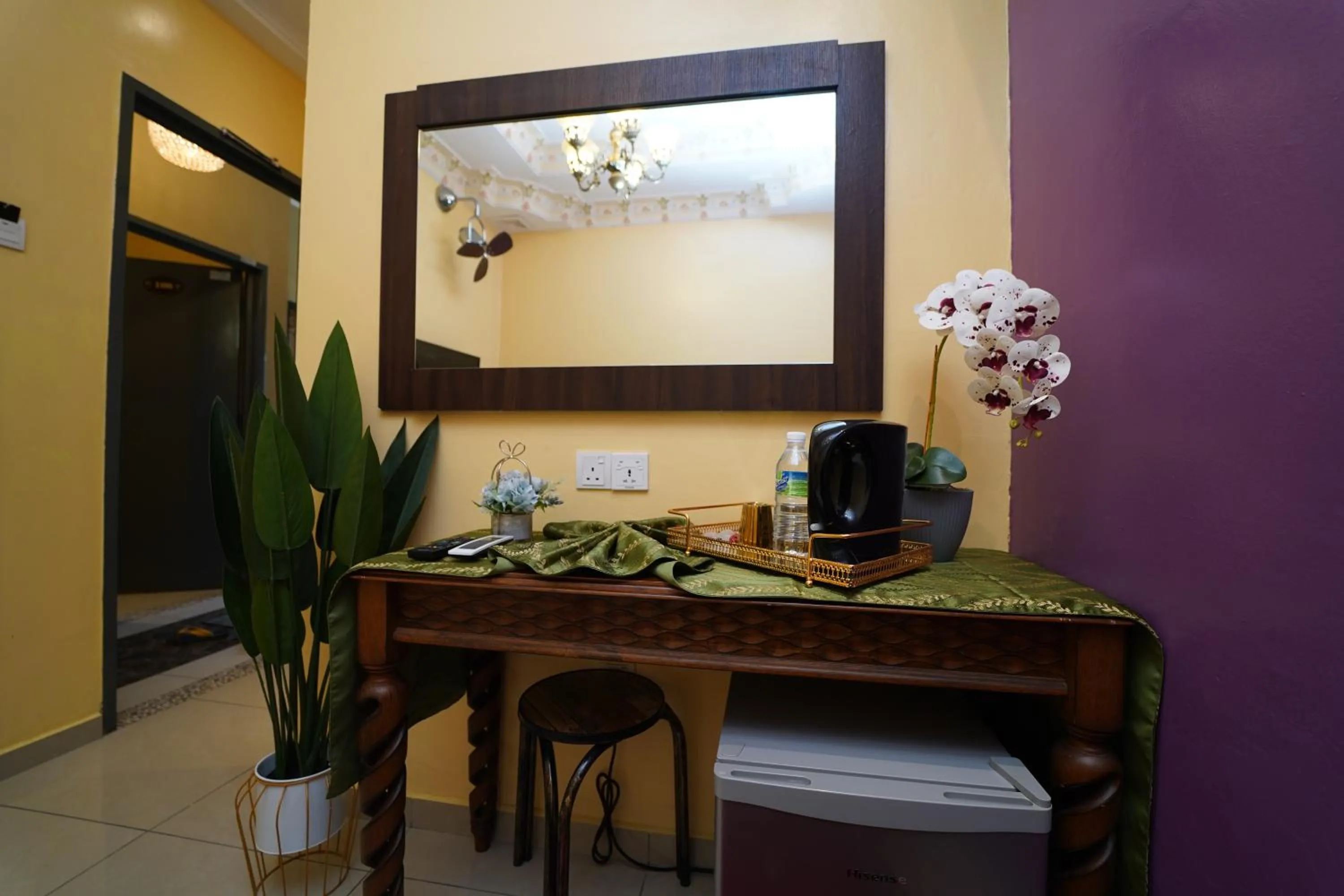 Ghazrin's Classic Hotel JB