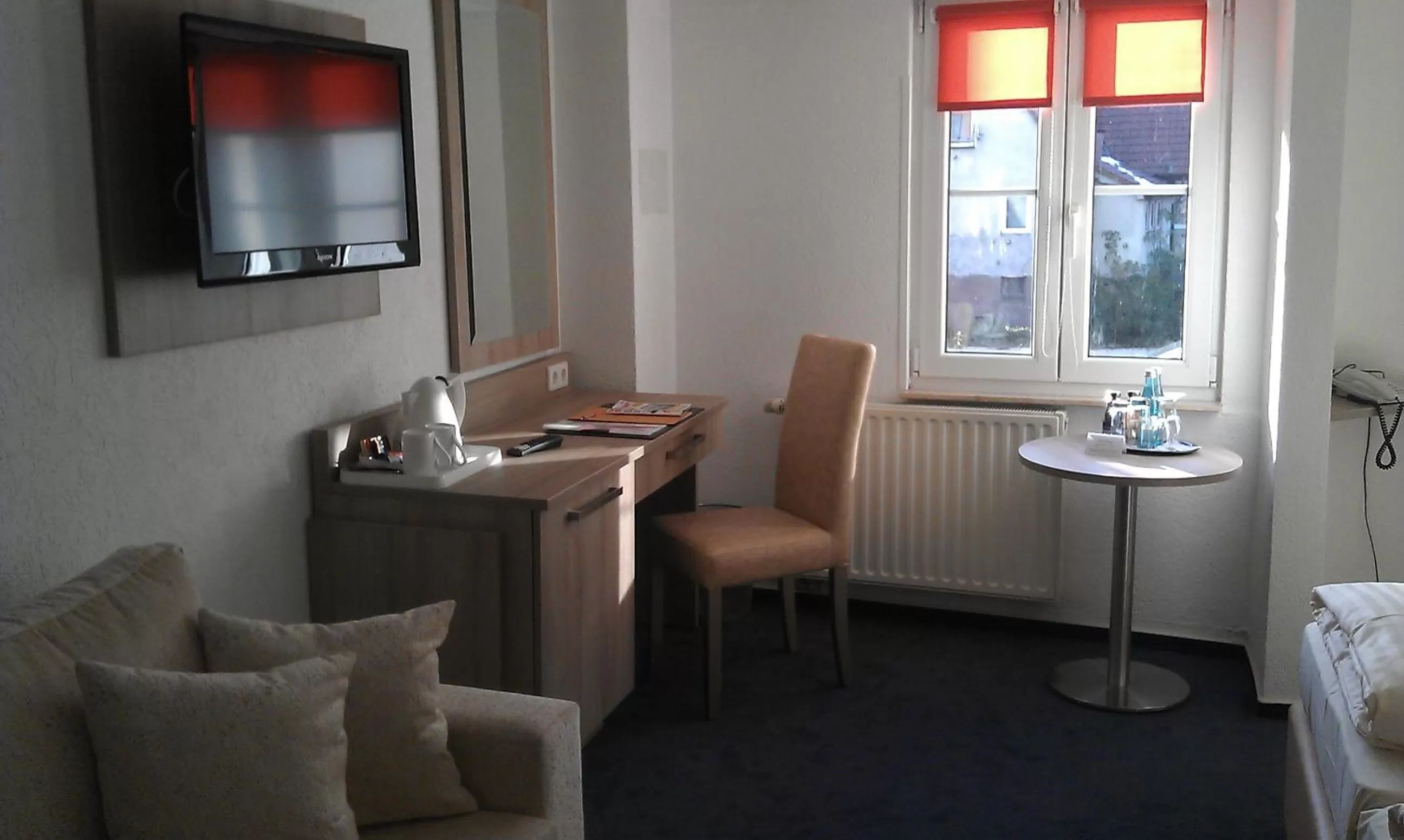 Photo of the whole room in Airport Hotel Filder Post