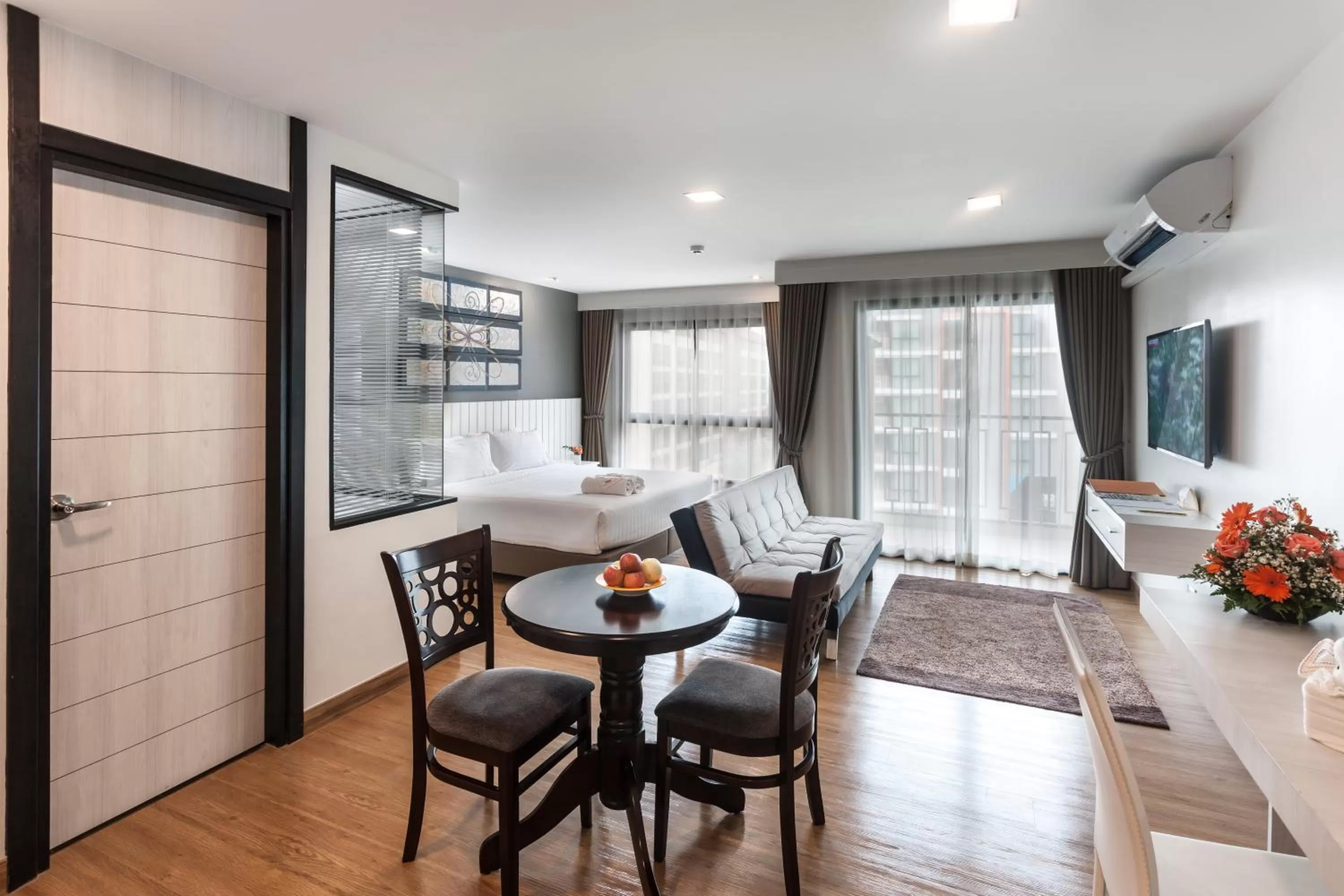 Area and facilities in Cmor Nimman by Recall Hotels