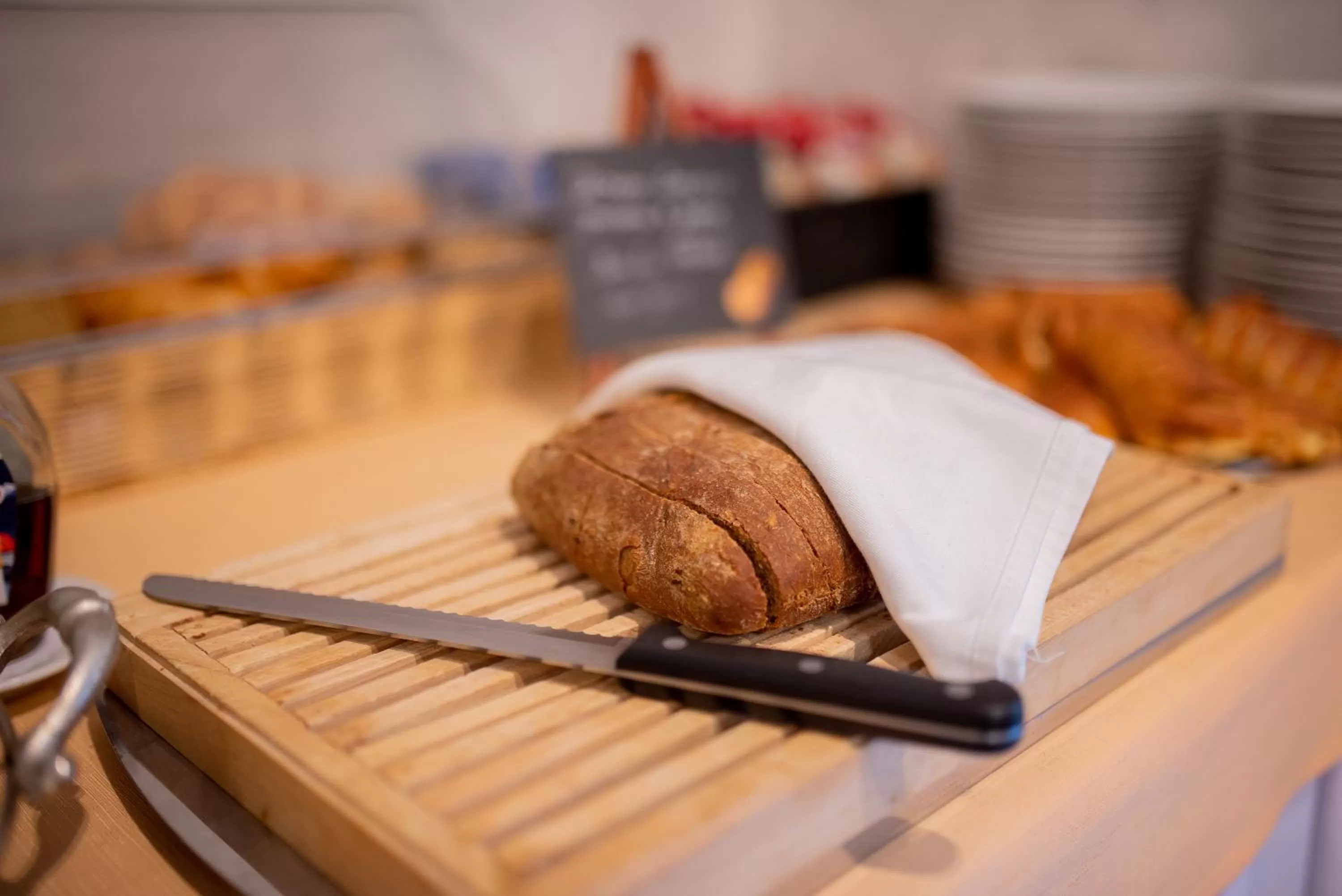 Breakfast in Felicity Garni Hotel