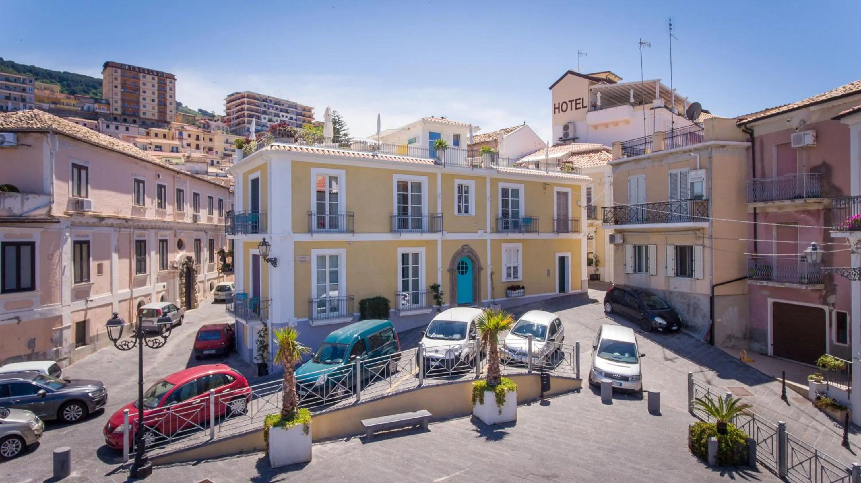 Day in Piccolo Grand Hotel