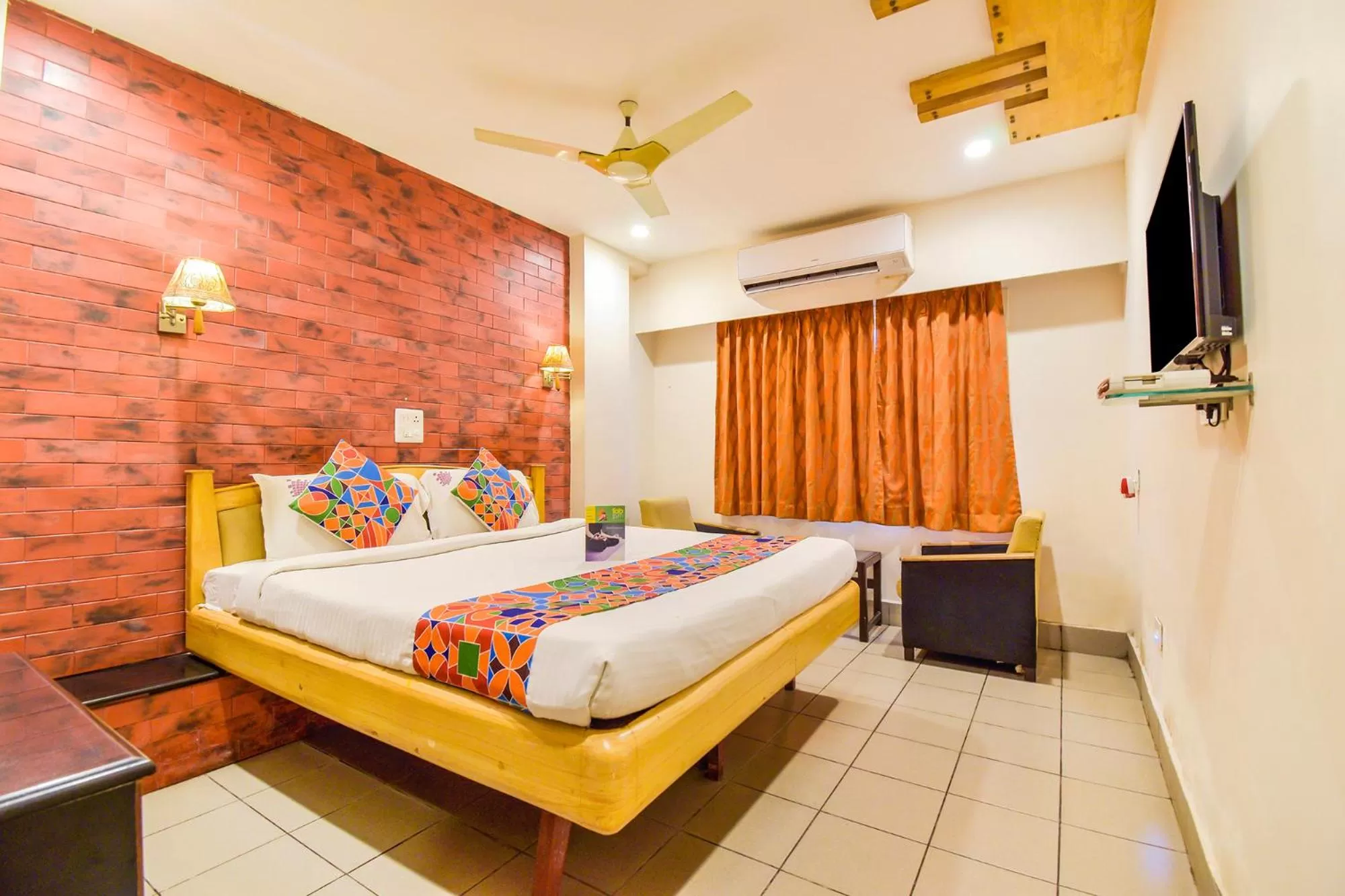 TV and multimedia, Bed in FabHotel Kinnera Comforts Railway Station