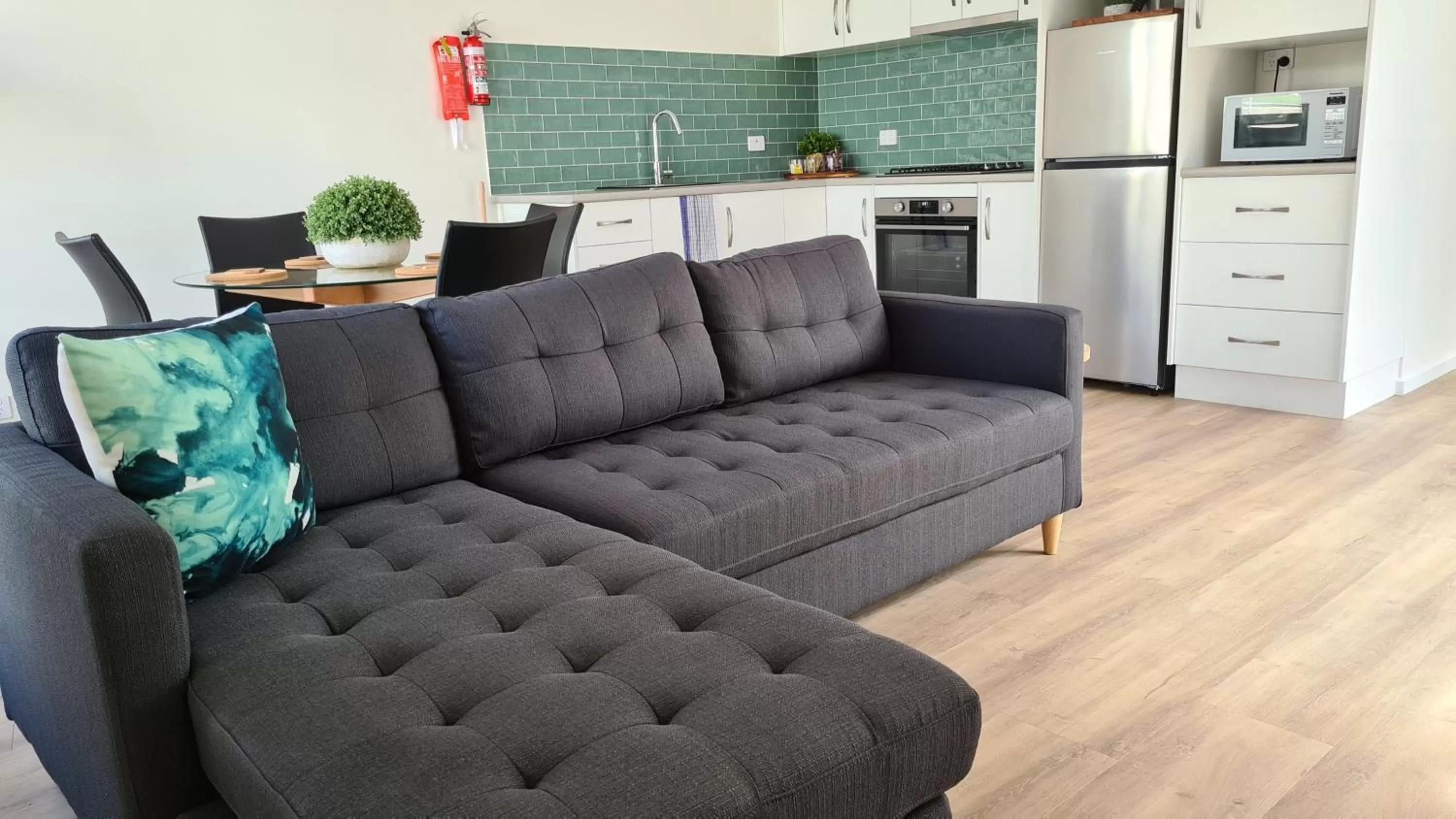 Living room in The Avenue Inn