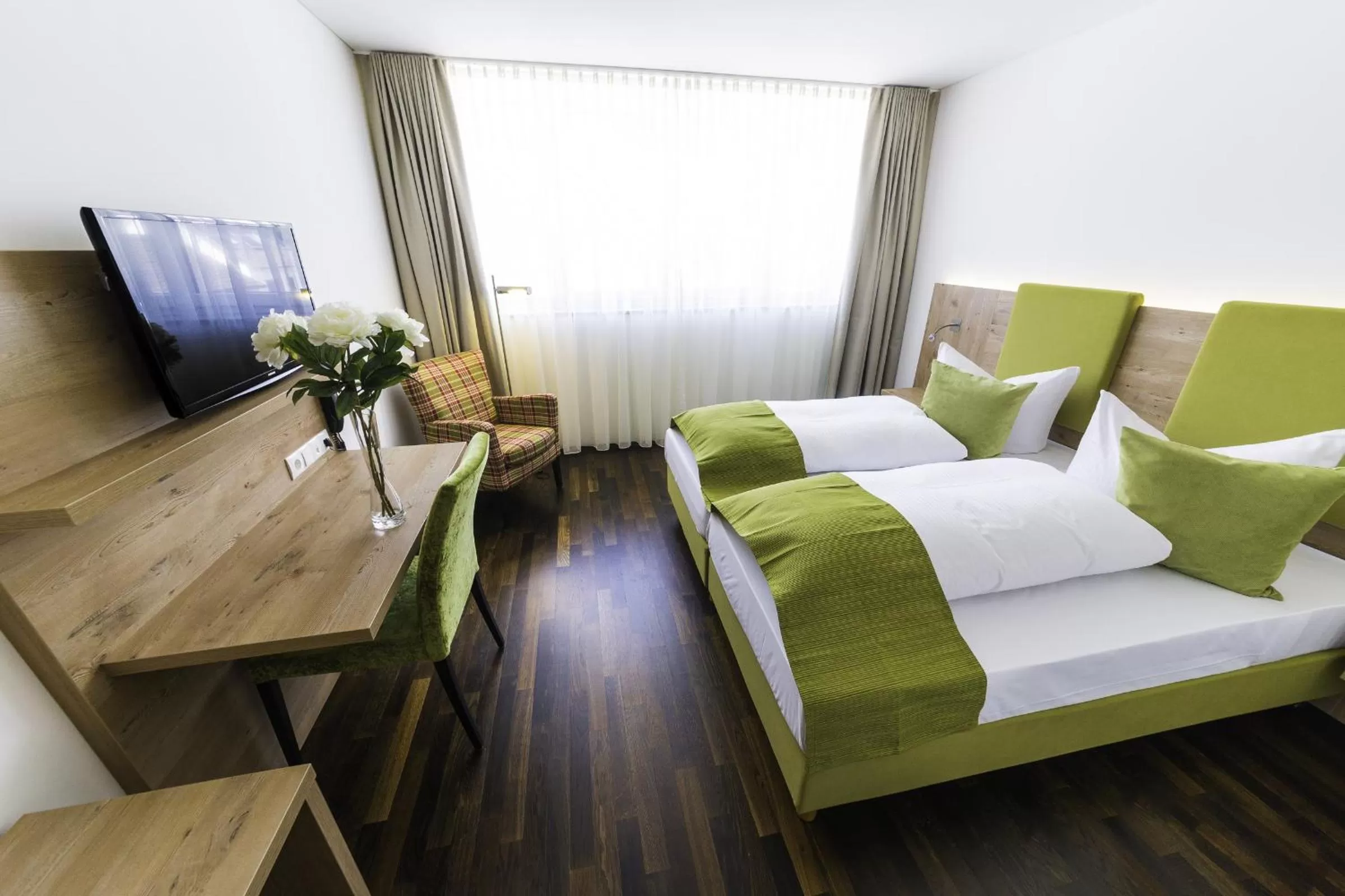 Day in Hotel Rheingold