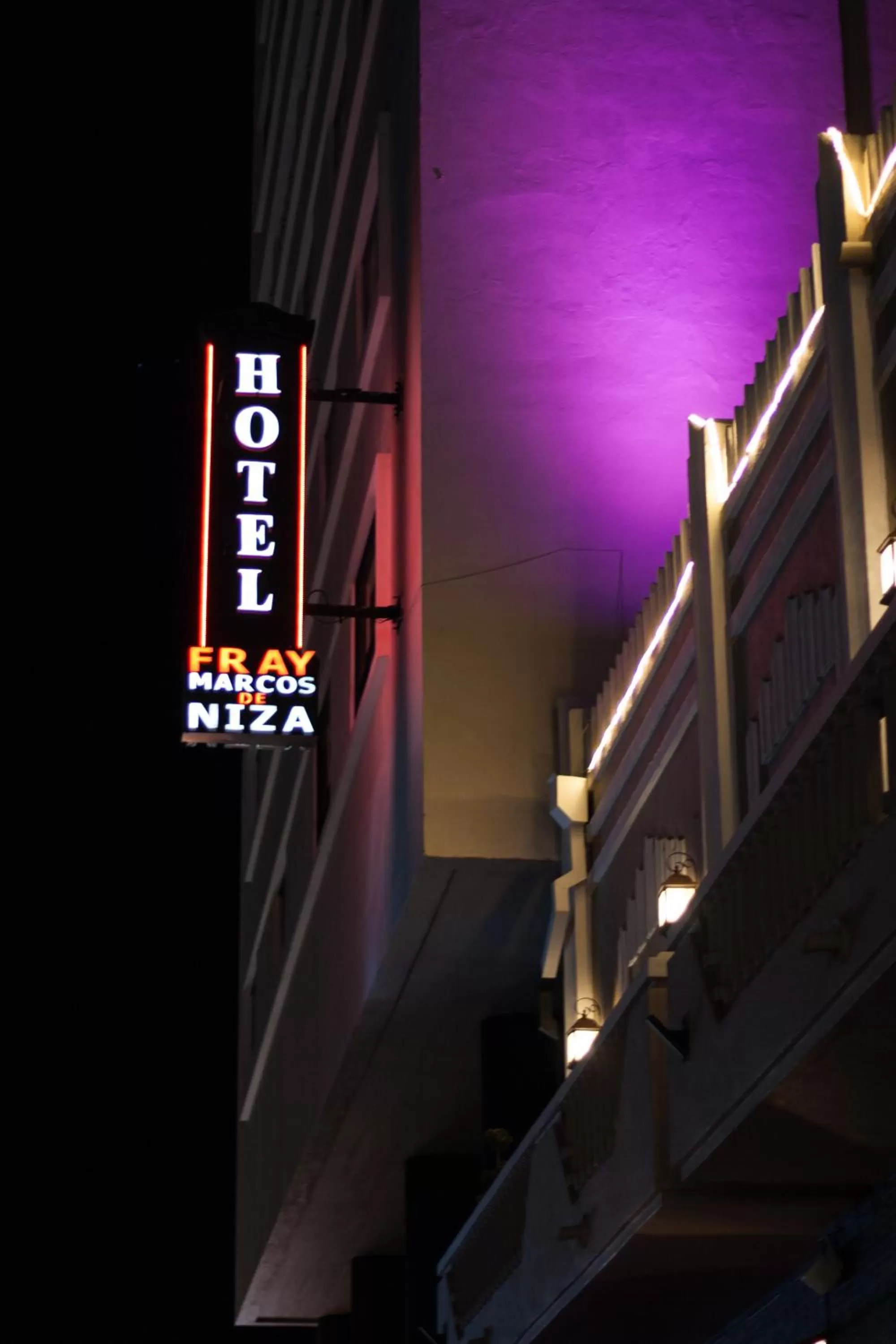 Facade/entrance in Hotel Fray Marcos