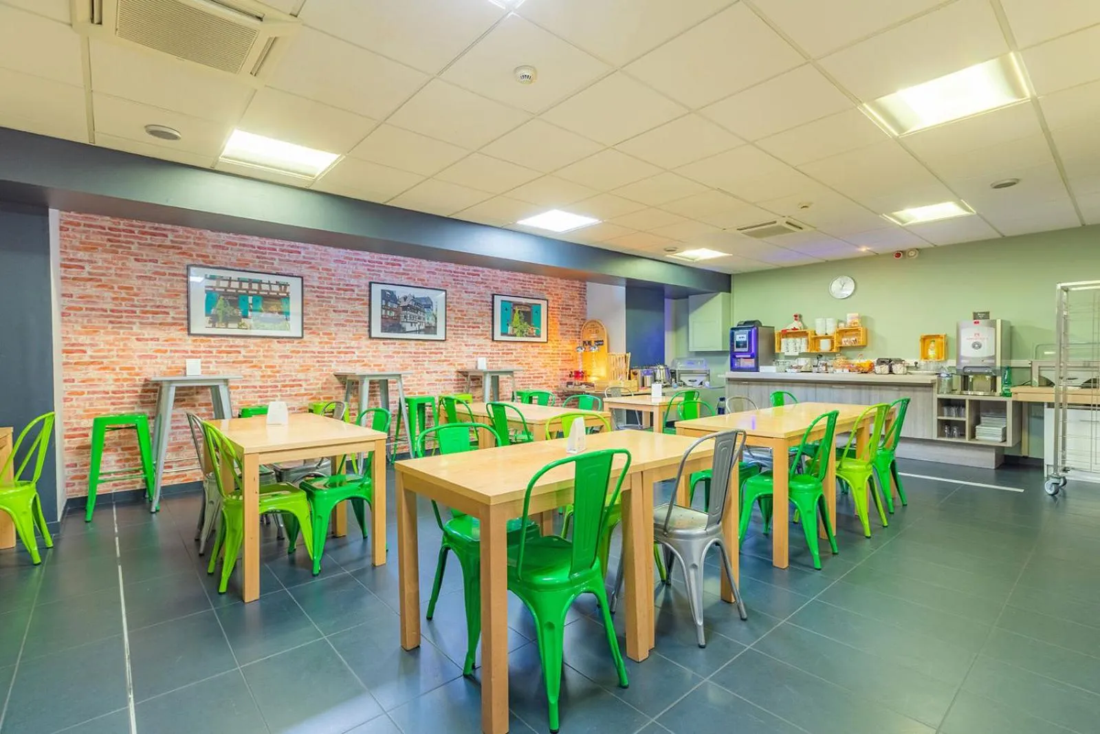 Breakfast in Appart'City Confort Strasbourg Centre