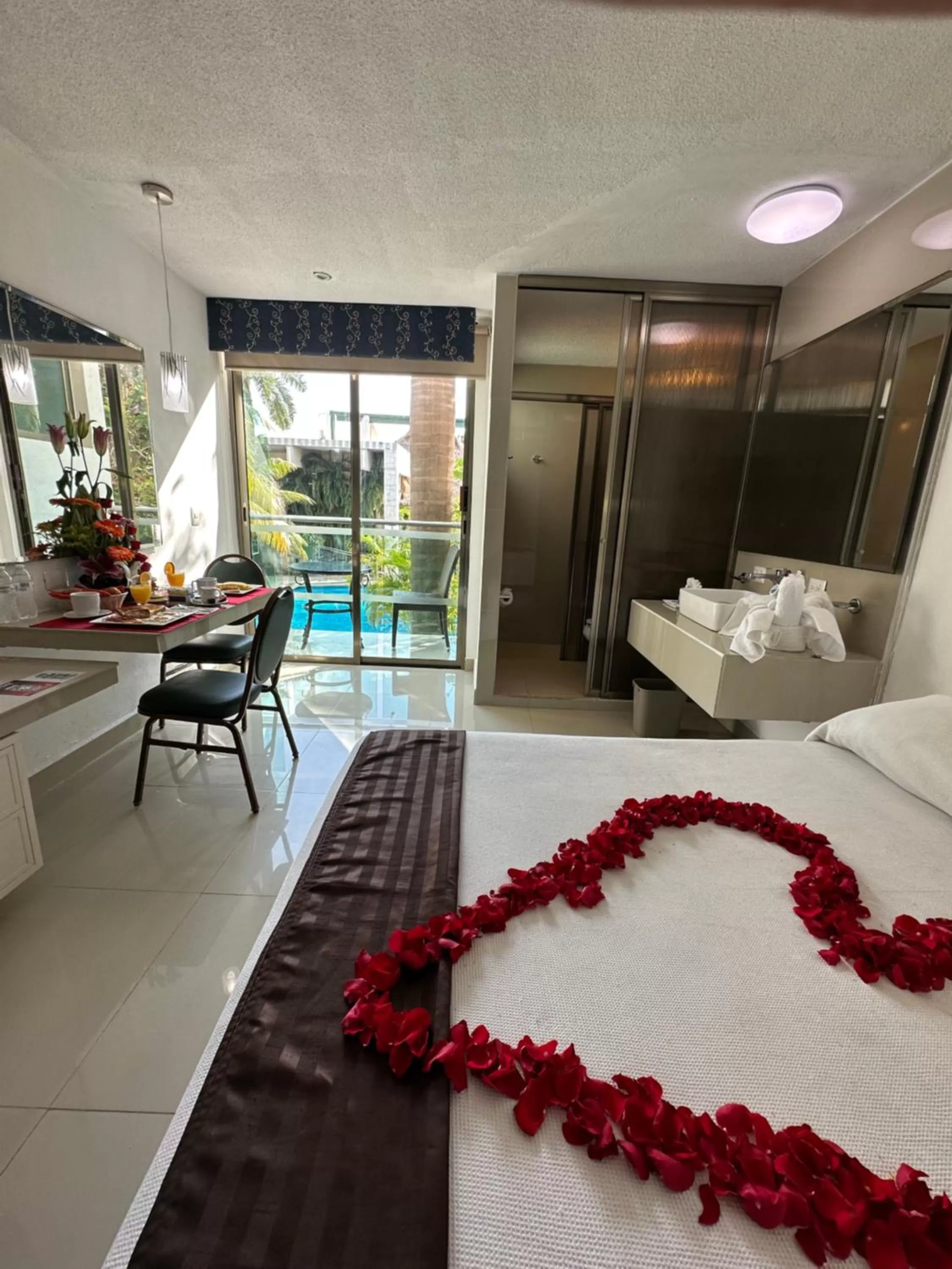 Photo of the whole room, Bed in Hotel Plaza Caribe