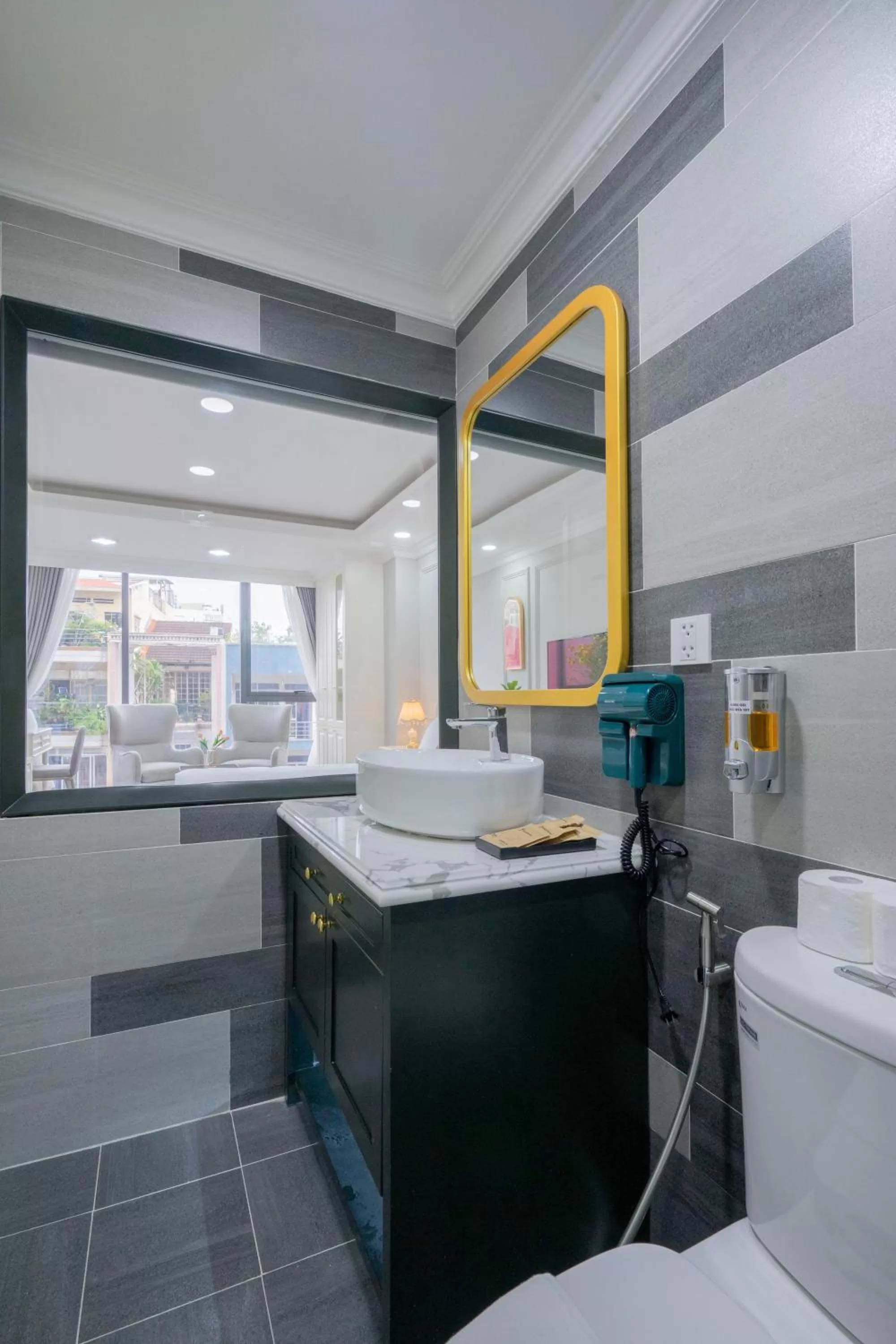 Bathroom in SAZI HOTEL - BÙI THỊ XUÂN