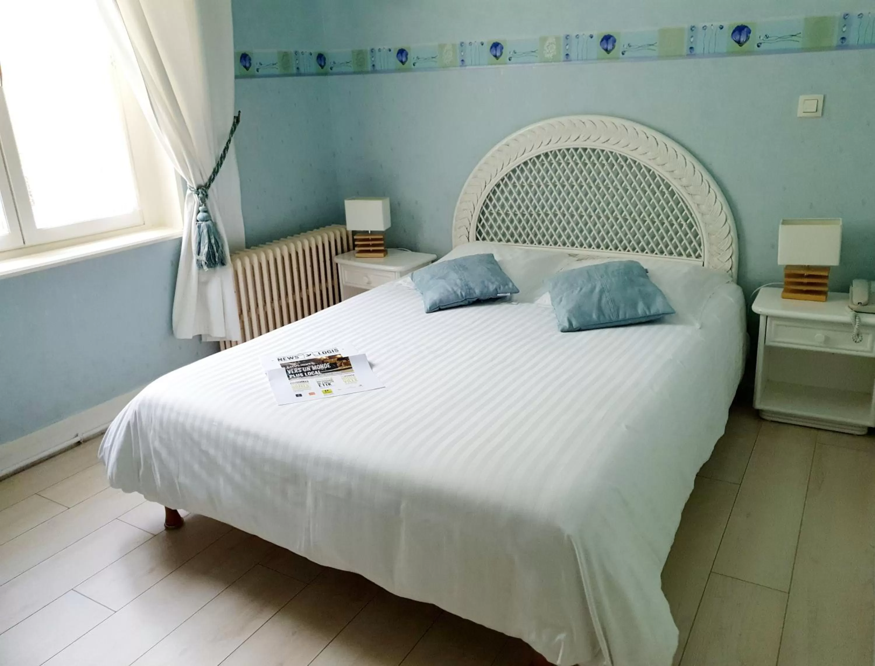 Bedroom, Bed in Hôtel Restaurant Ferme de la Grande Cour