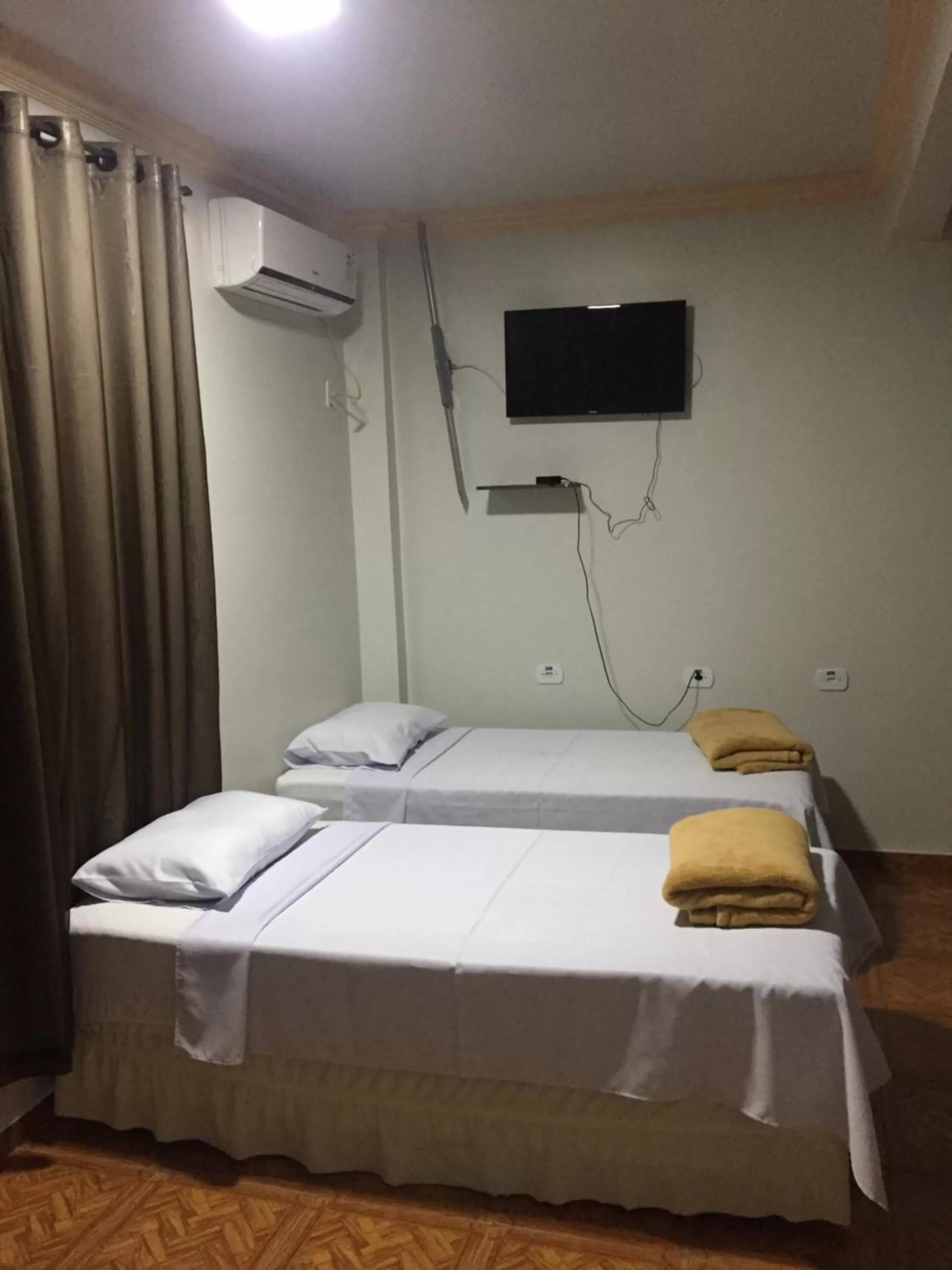 Bed in Hotel Paradizzo