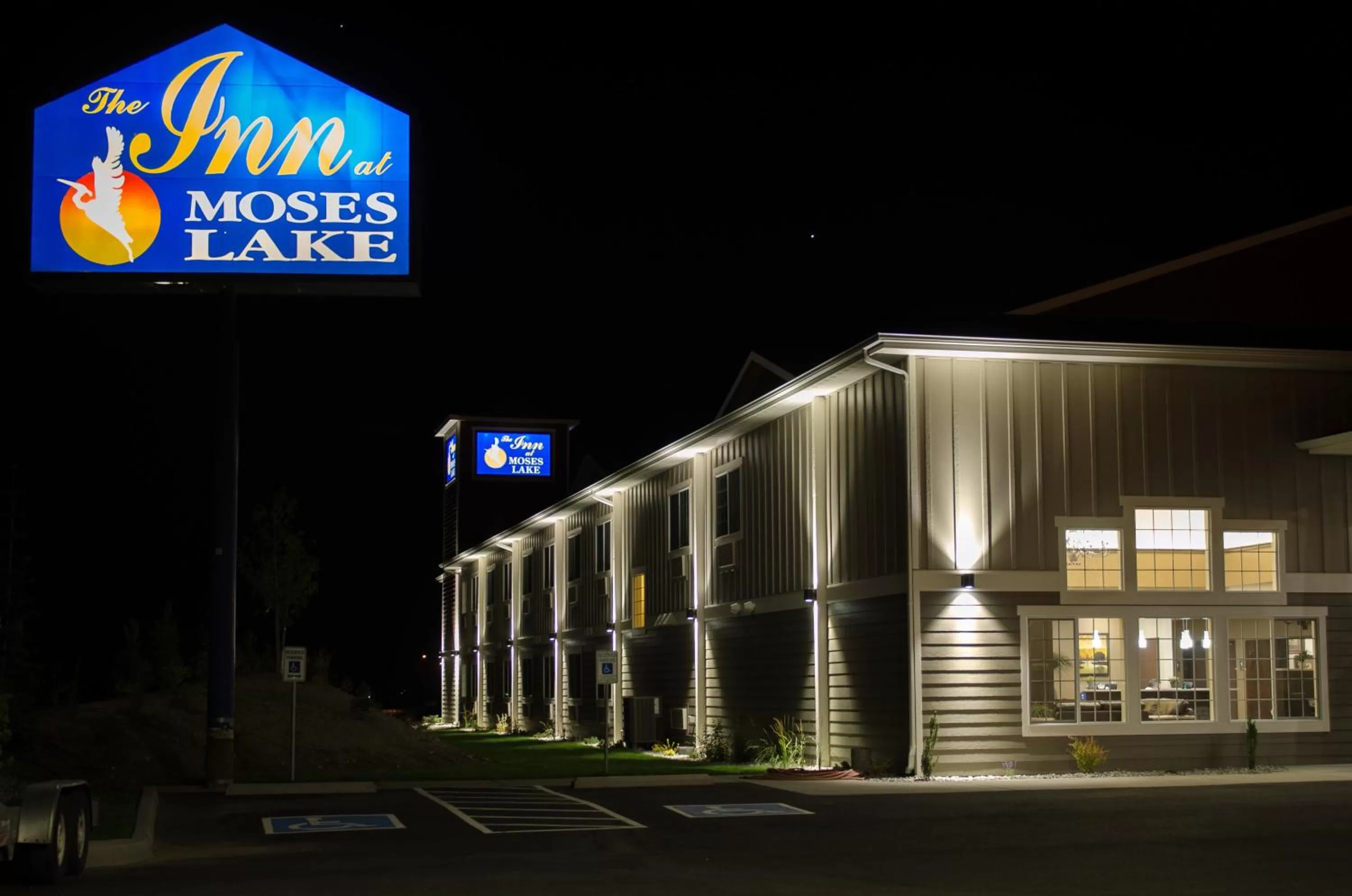 Property building in Inn at Moses Lake