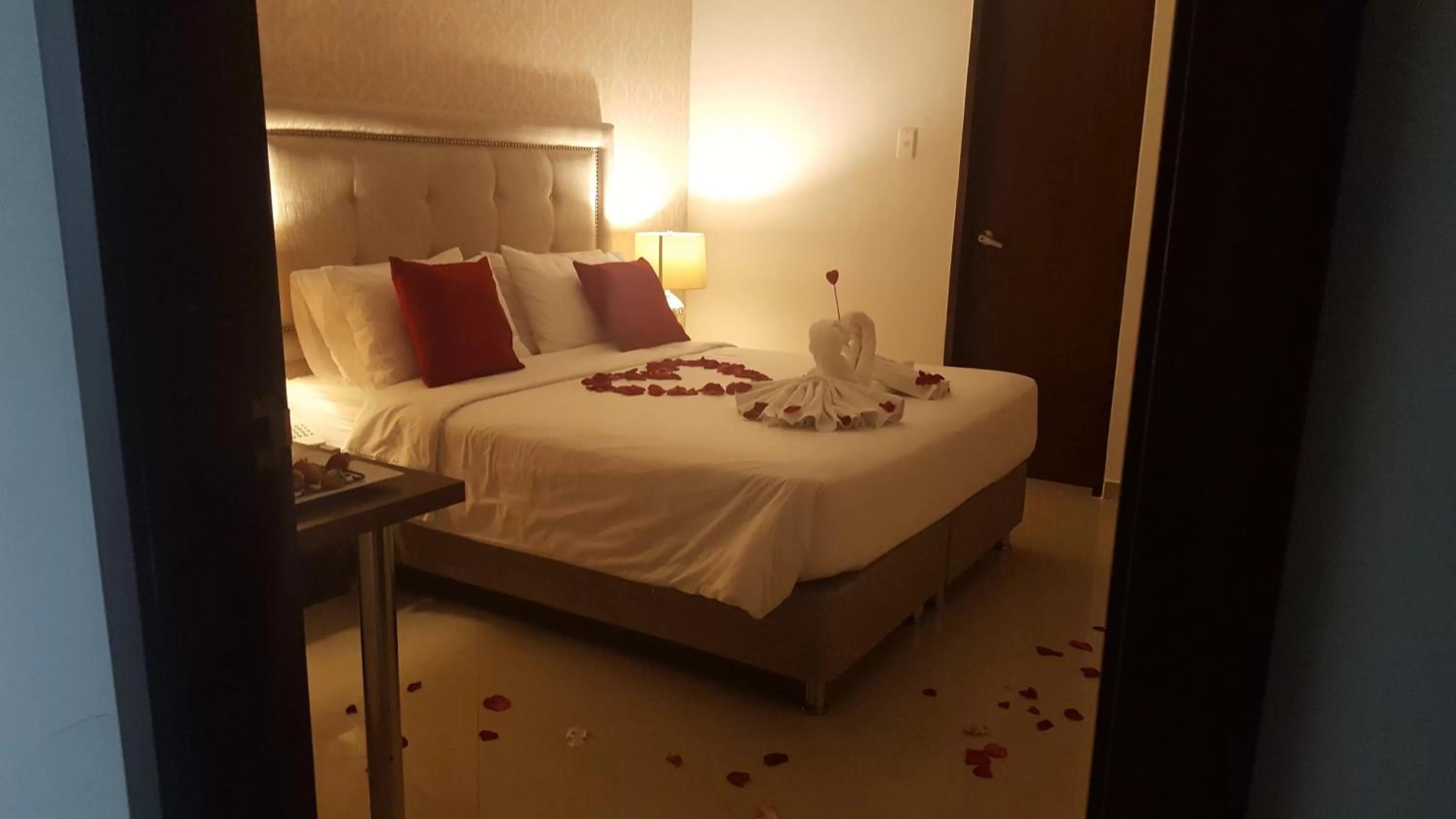 Garden view, Bed in Casa Murillo Hotel