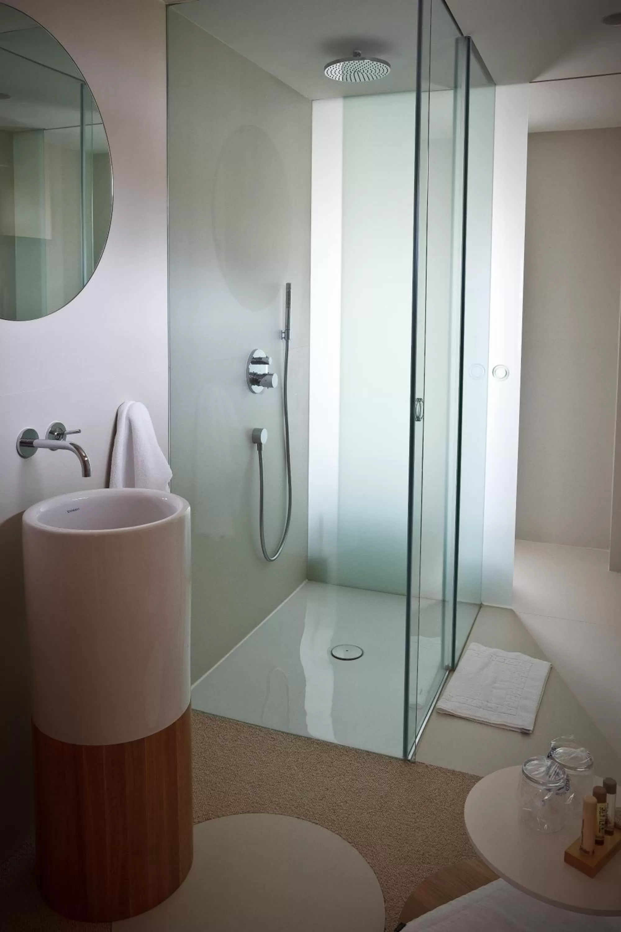 Bathroom in Hotel Echaurren Relais & Châteaux