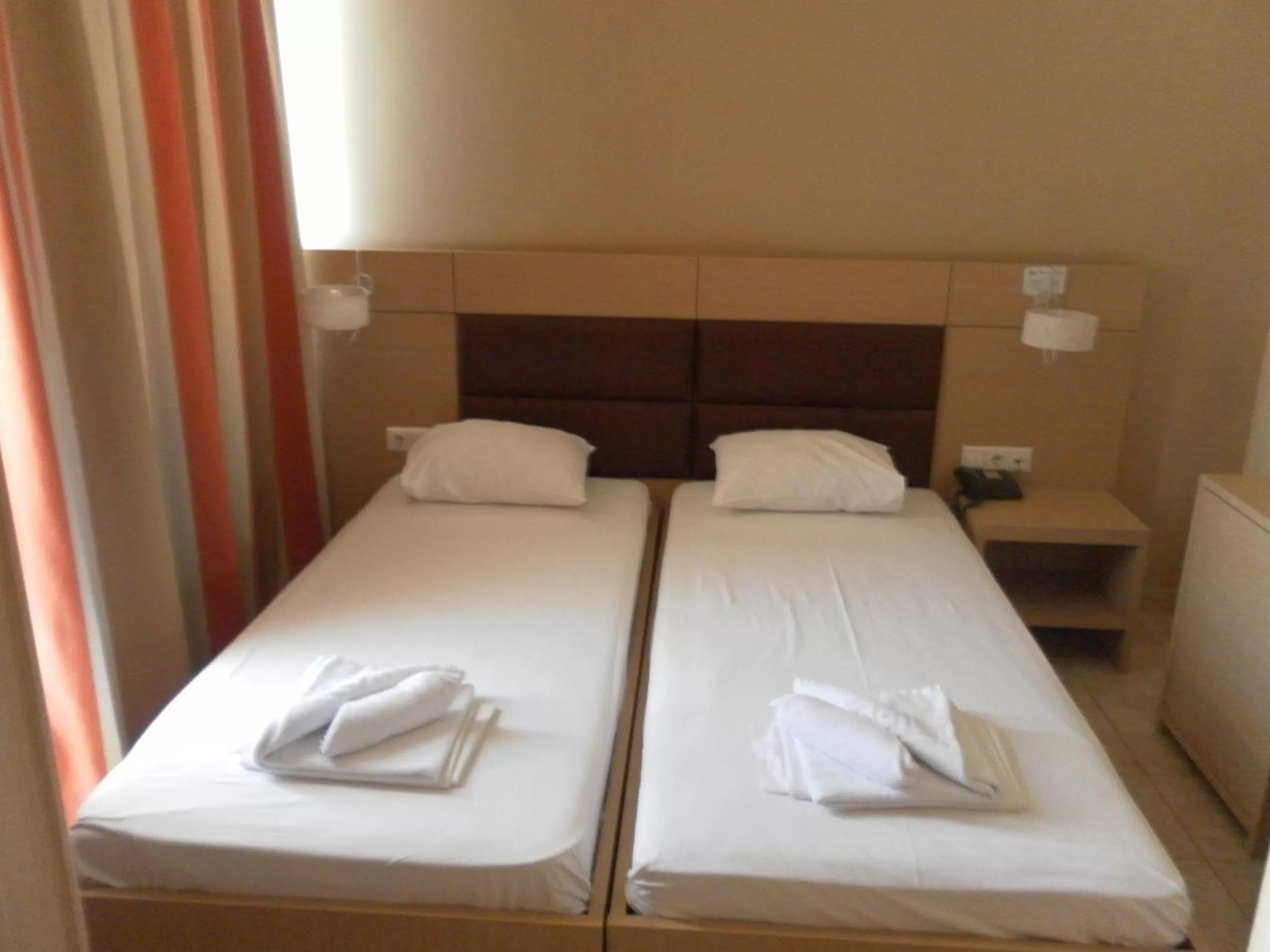 Bedroom, Bed in Esperia