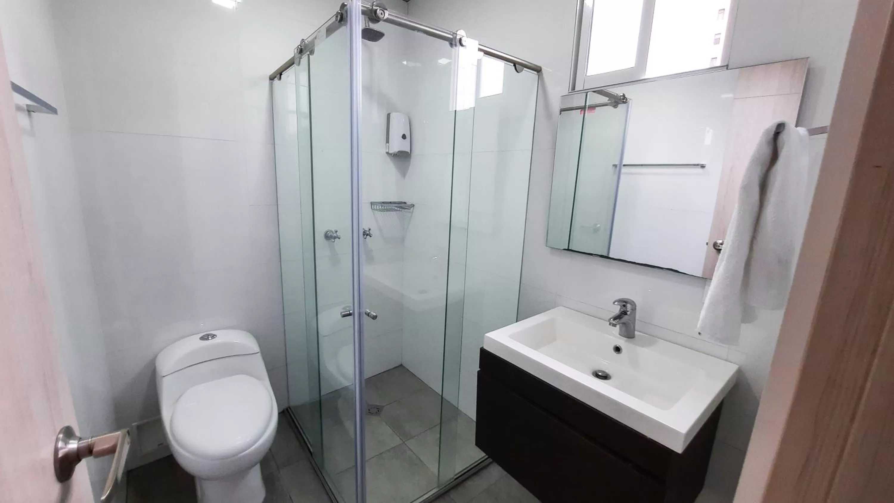 Bathroom in Bayit Tov Circunvalar Hotel