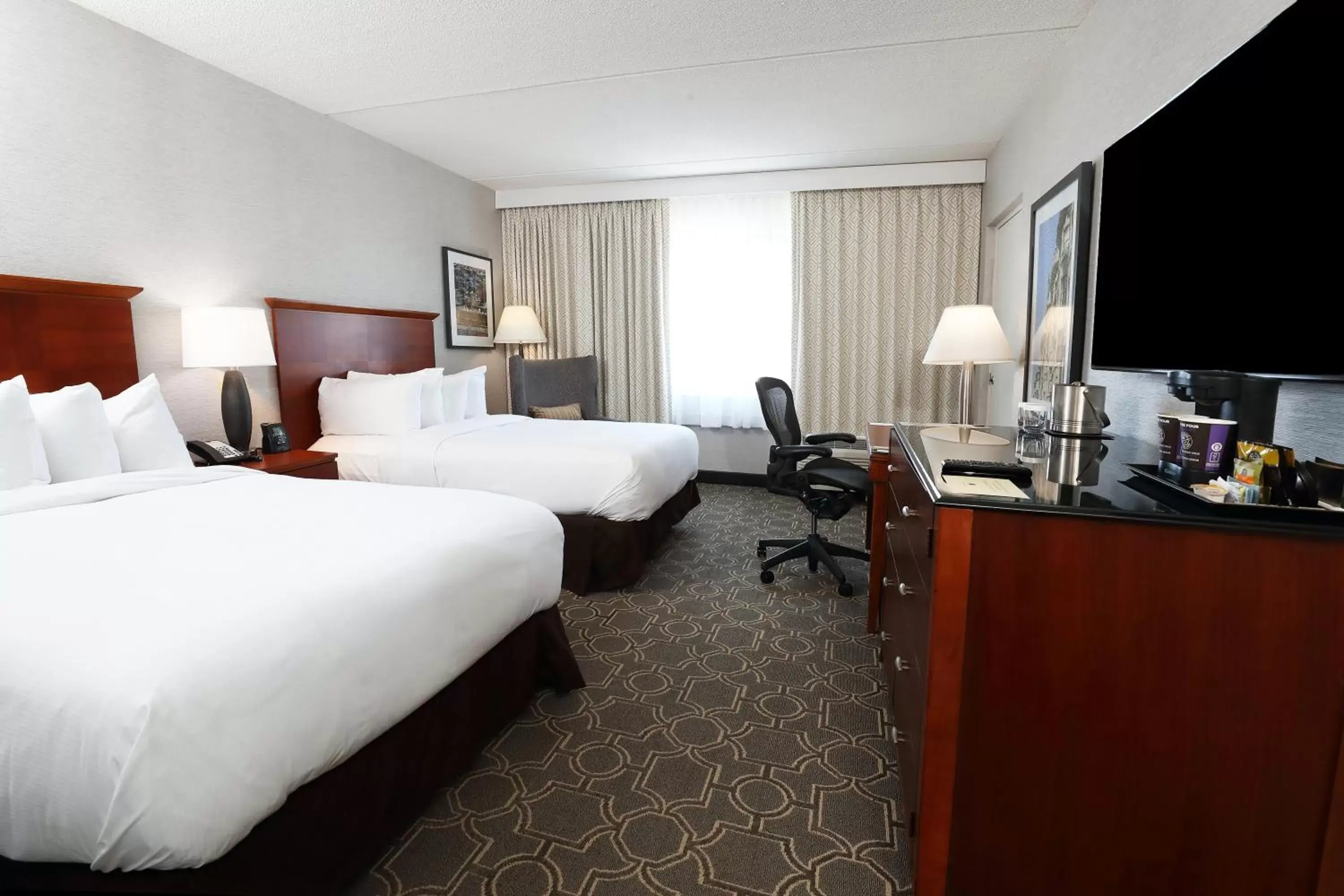 Double Room with Two Double Beds - Hearing Accessible/Non-Smoking in DoubleTree by Hilton Boston/Westborough Double Room with Two Double Beds - Hearing Accessible/Non-Smoking in DoubleTree by Hilton Boston/Westborough