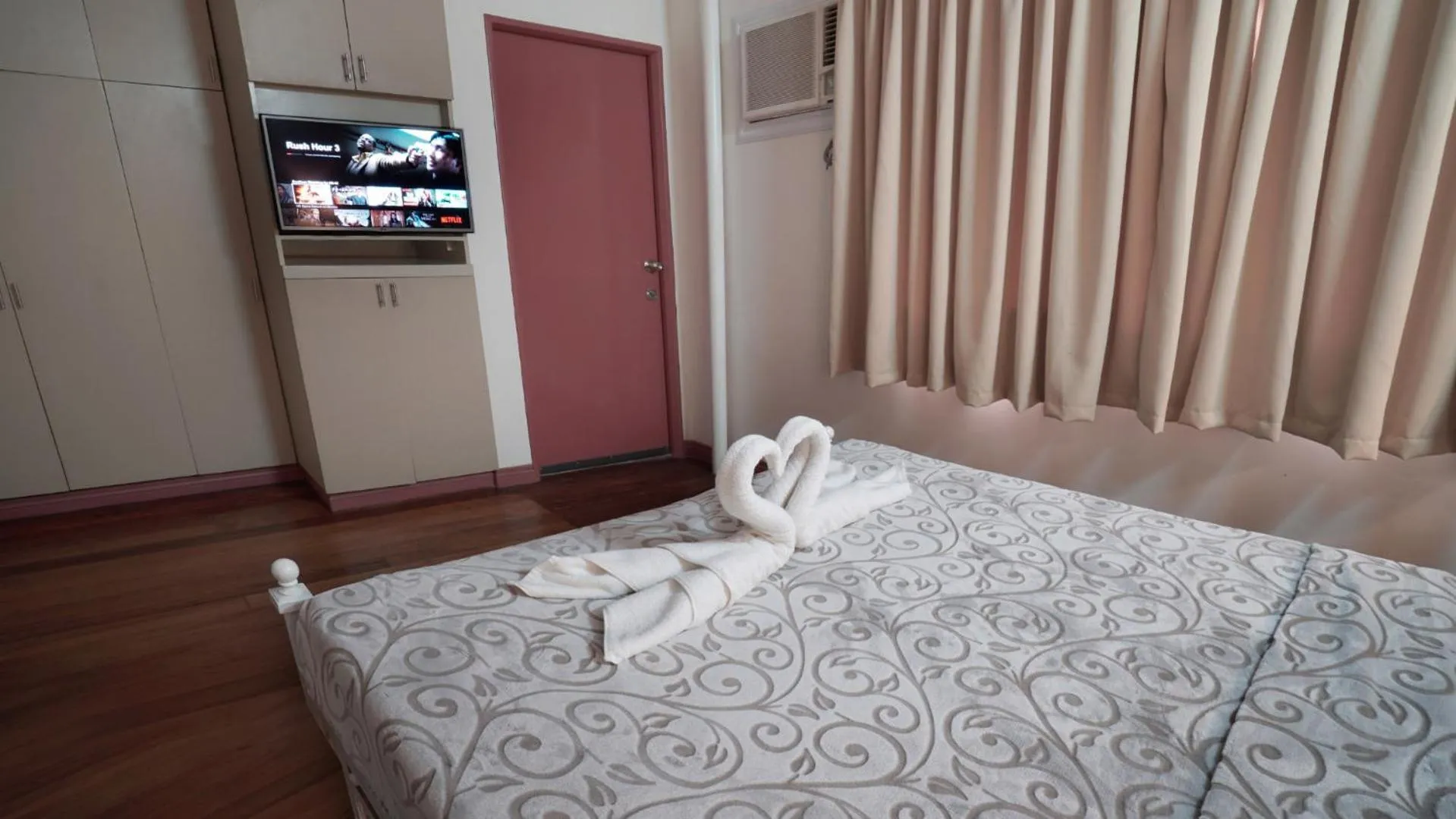 Bedroom, Bed in 1775 Adriatico Suites