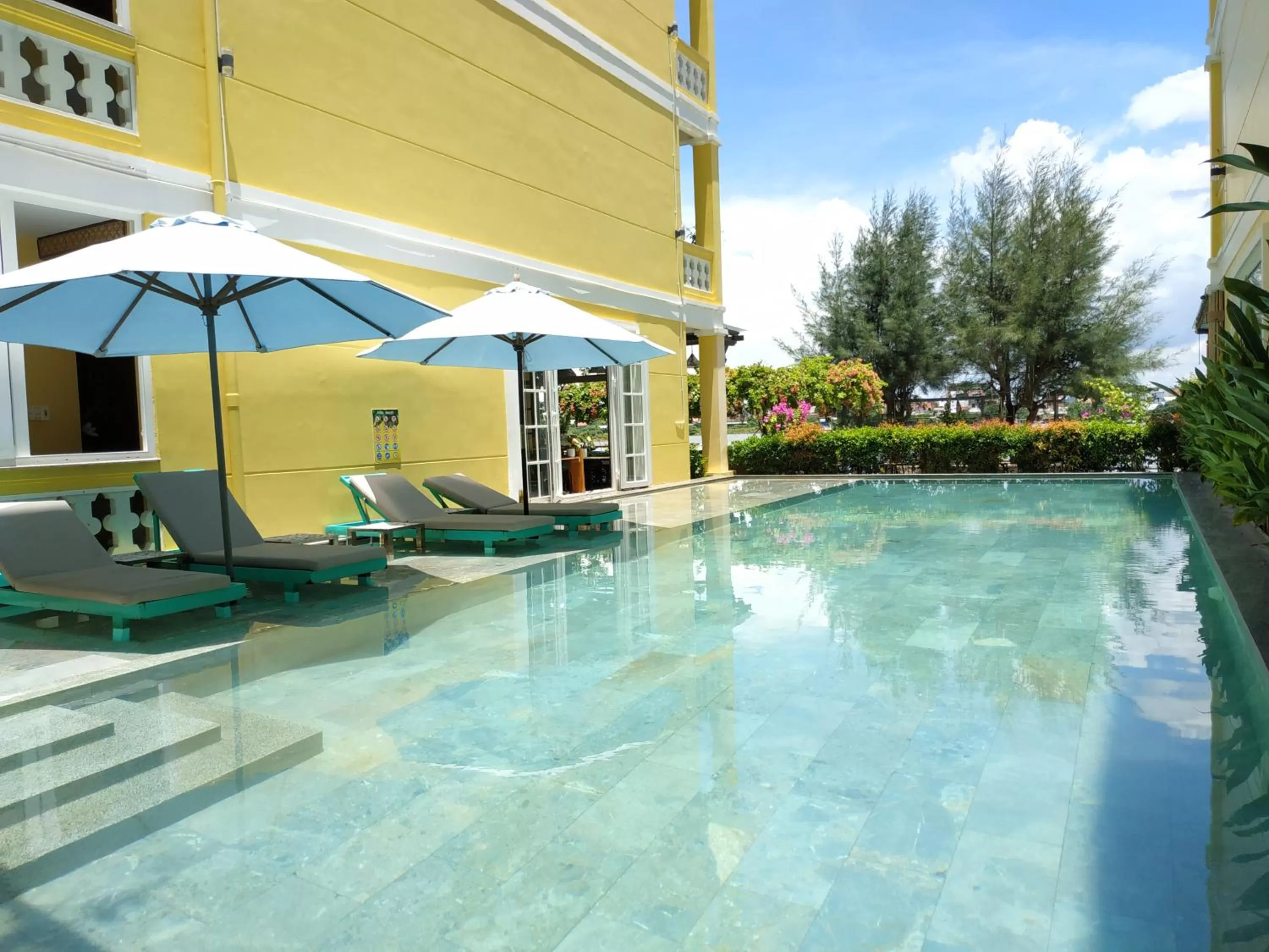 Swimming Pool in TRIPLE Riverside Villa Hotel HoiAn