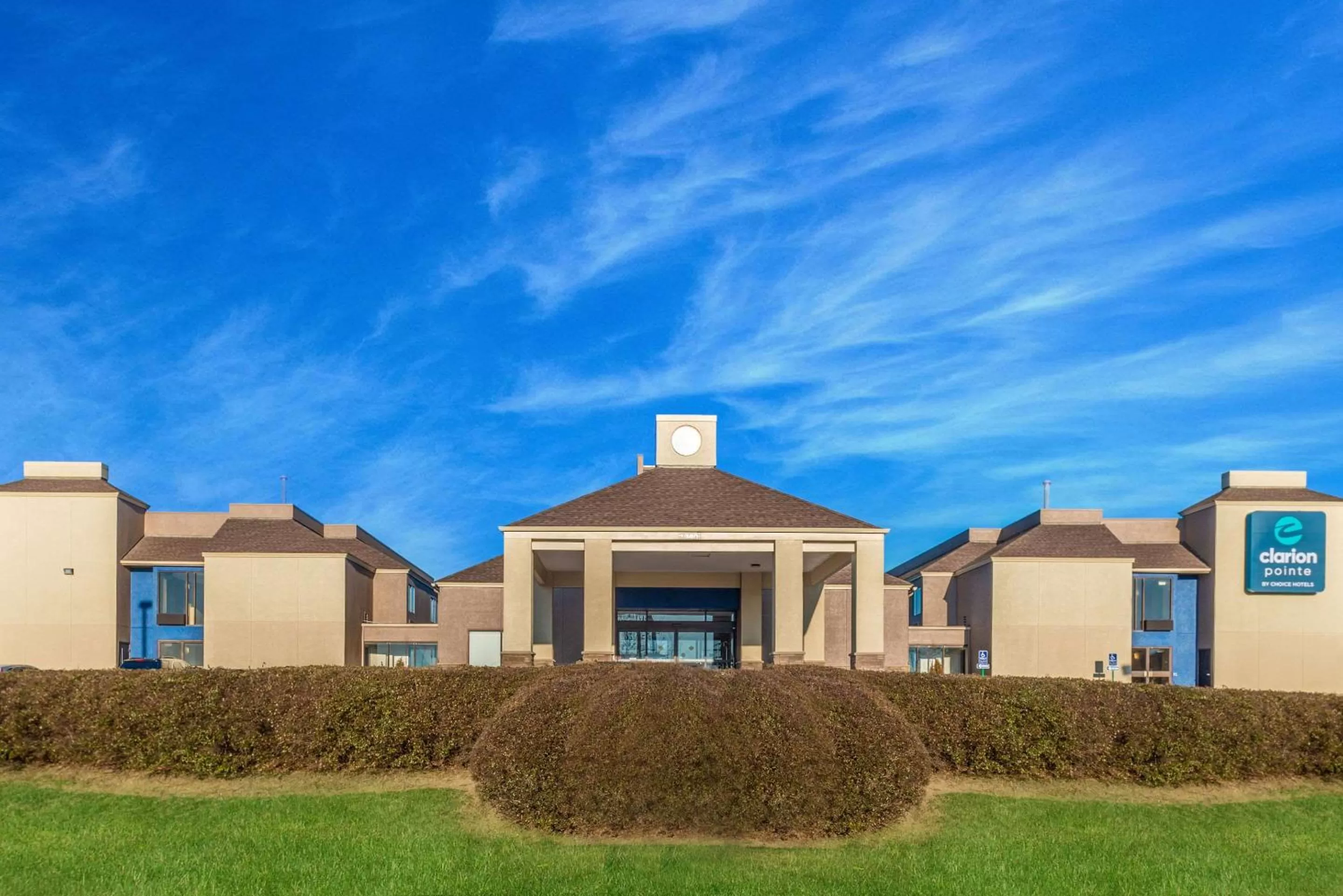 Property building in Clarion Pointe Harrisonburg