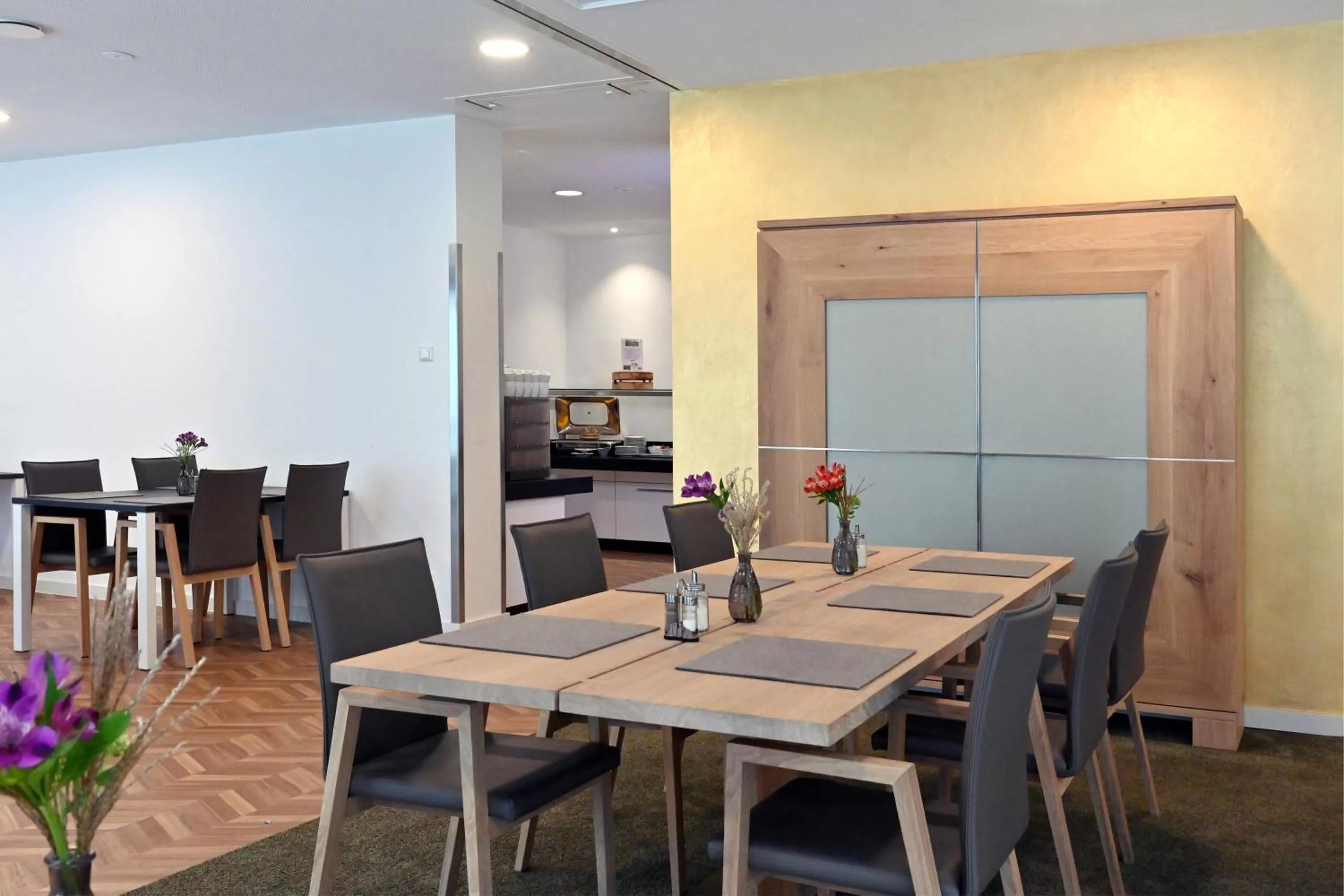 Restaurant/places to eat in Bethel Hotel zum Weinberg