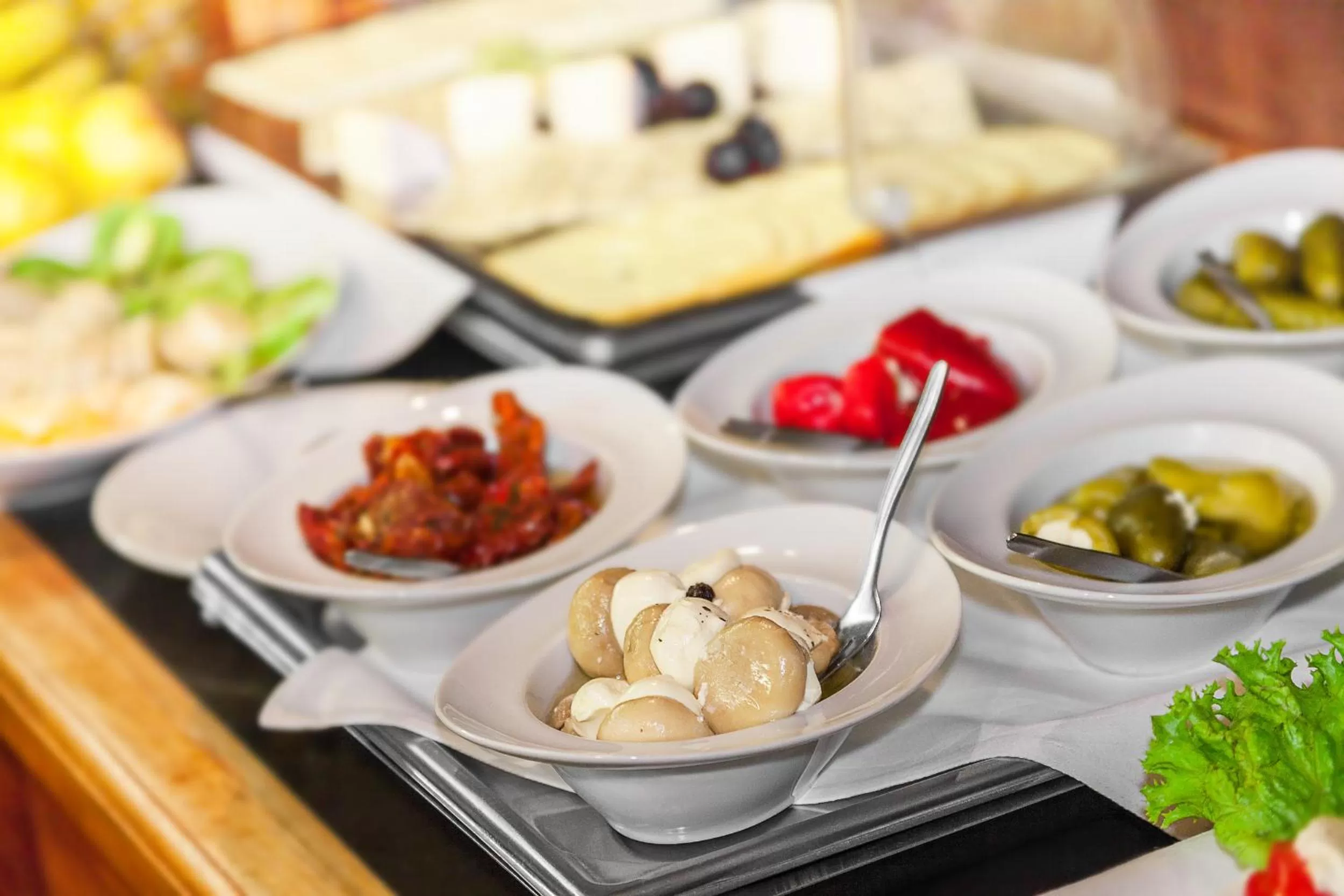 Restaurant/places to eat in Hotel Aviv Dresden