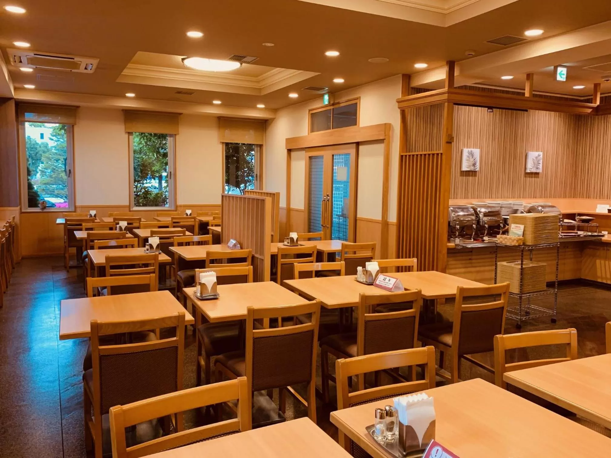 Restaurant/places to eat in Hotel Route-Inn Hon Hachinohe Ekimae