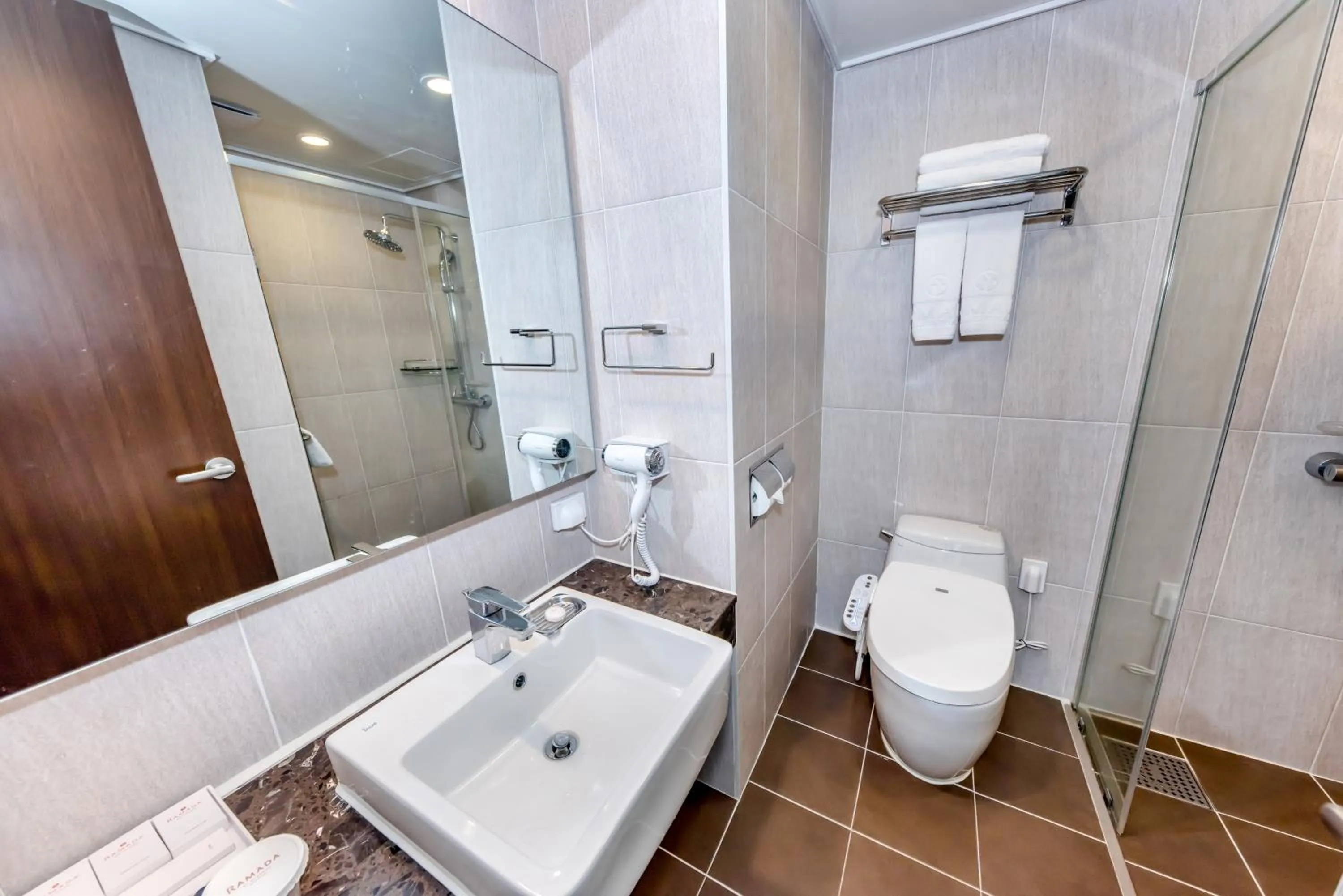 Ramada by Wyndham Jeju City Hall